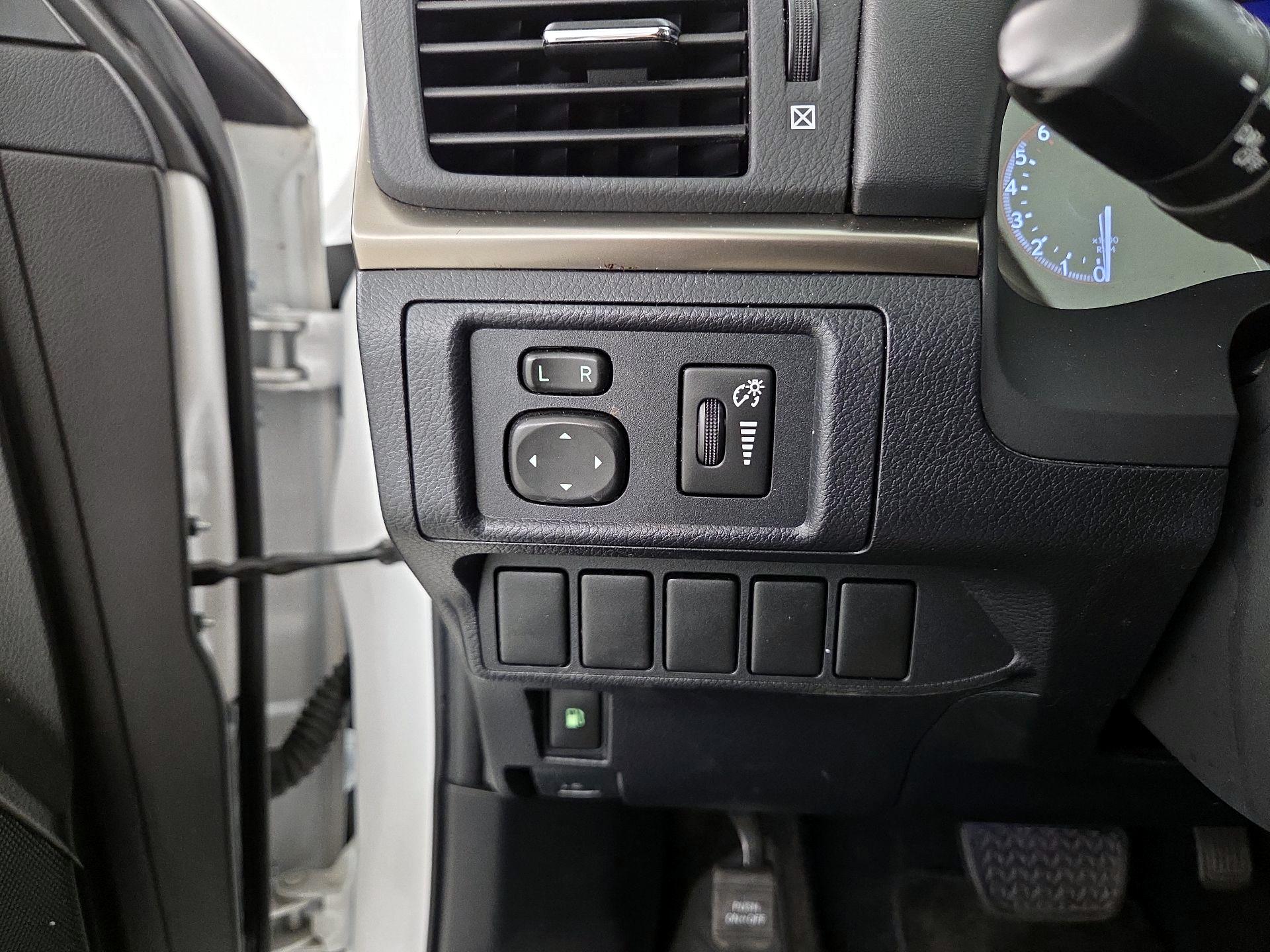 Thumbnail: 2016 Lexus CT - 13