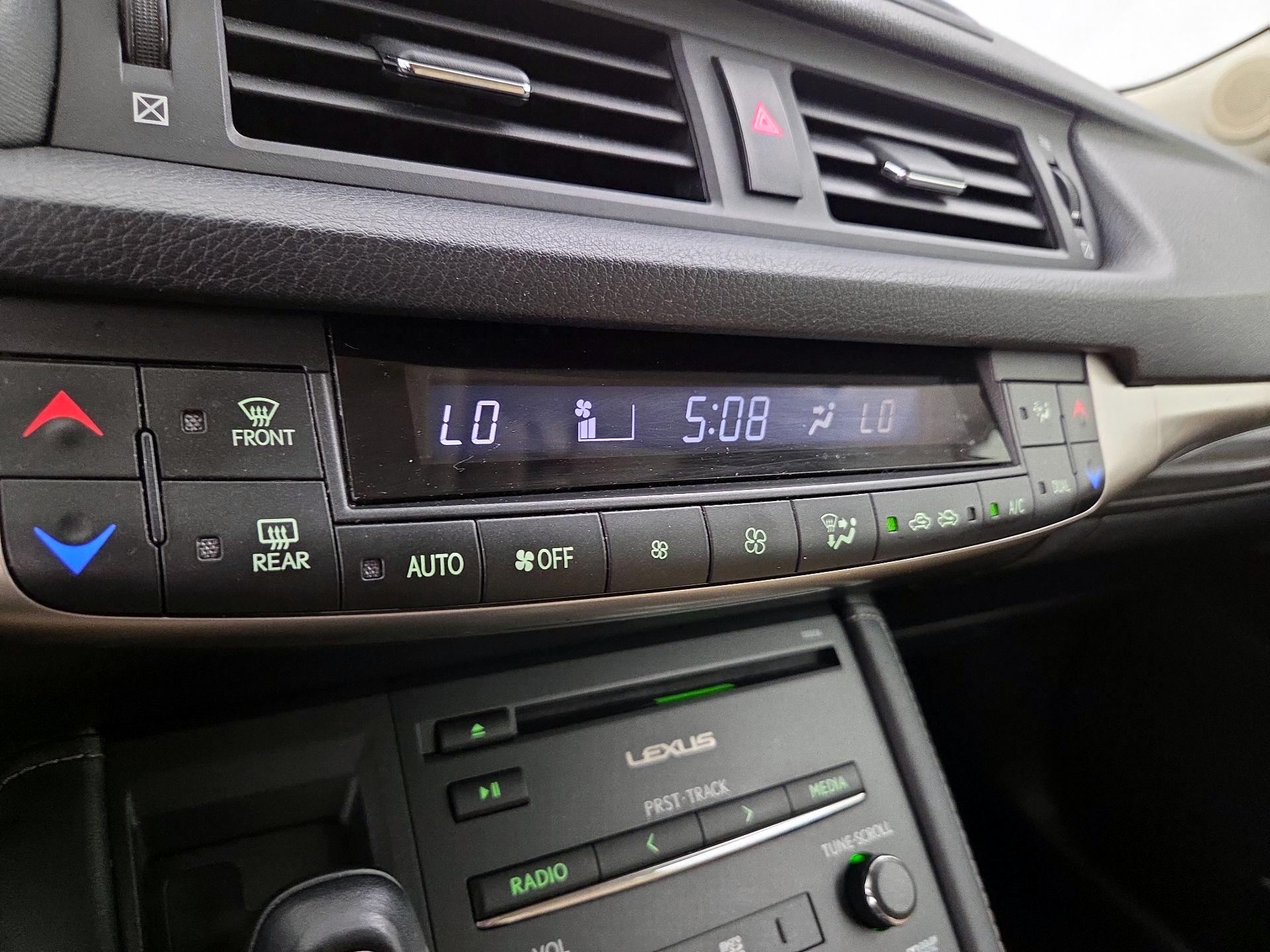 Thumbnail: 2016 Lexus CT - 17