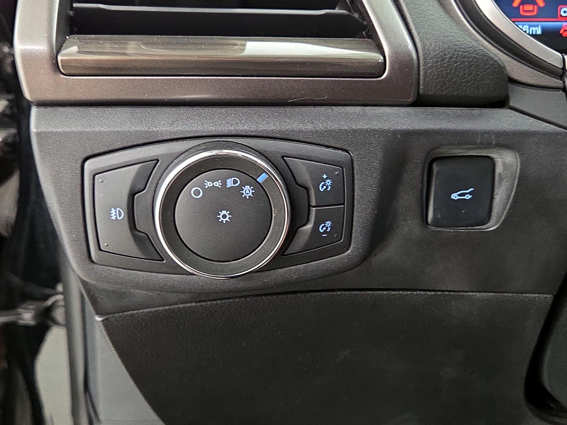 Thumbnail: 2017 Ford Fusion - 13