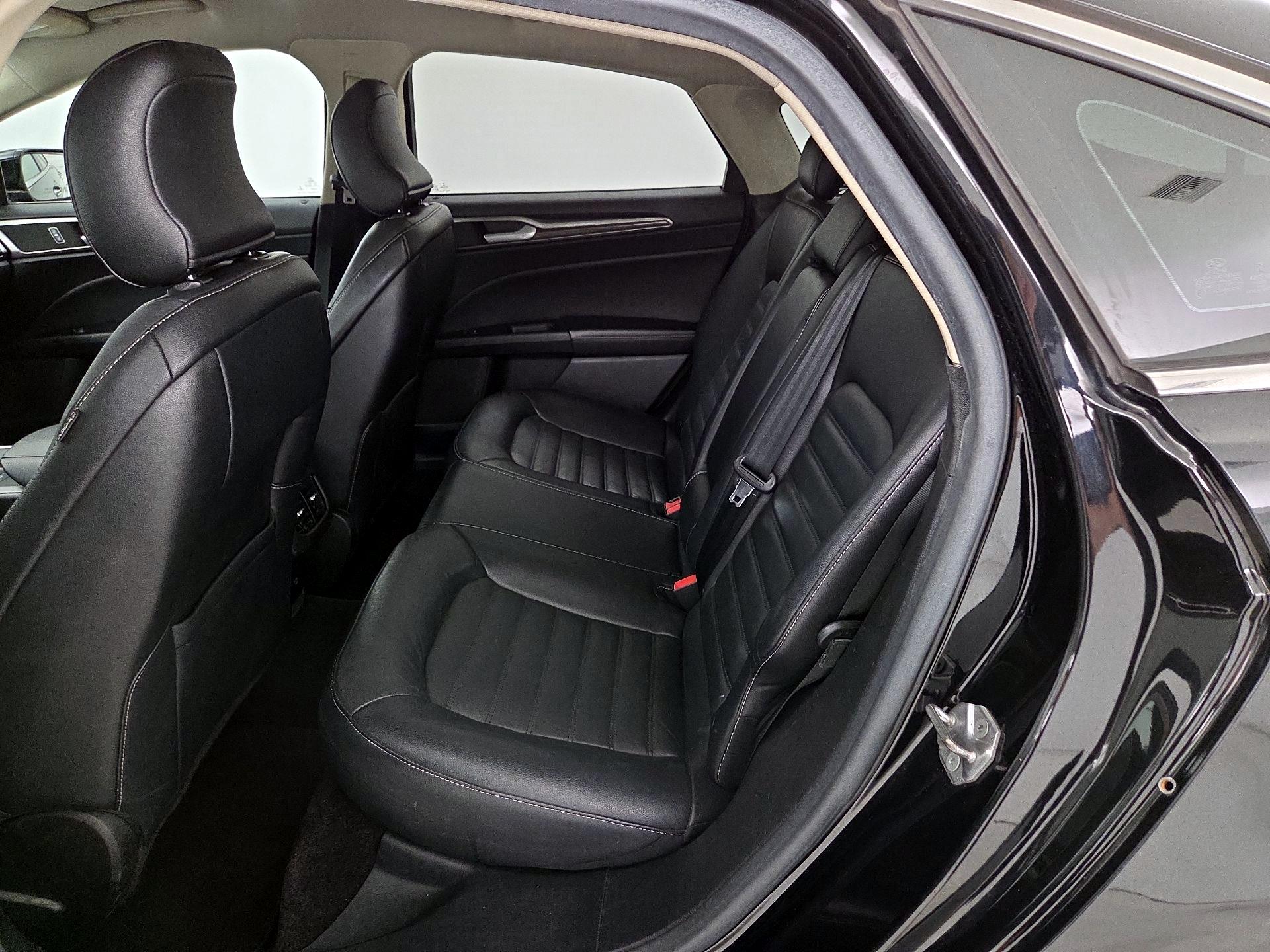 Thumbnail: 2017 Ford Fusion - 20