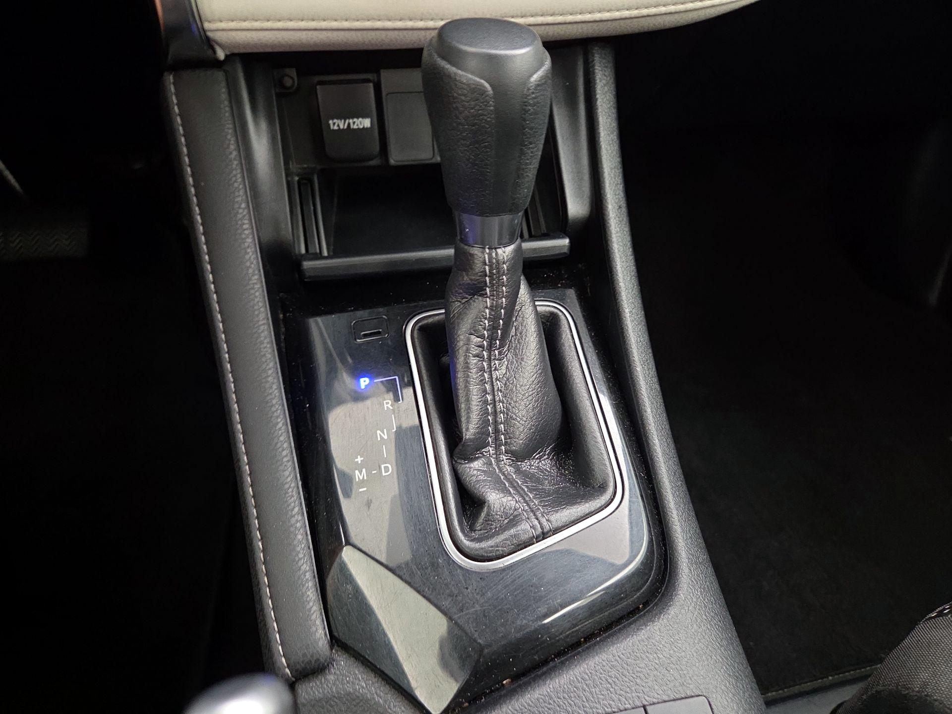 Thumbnail: 2017 Toyota Corolla iM - 17