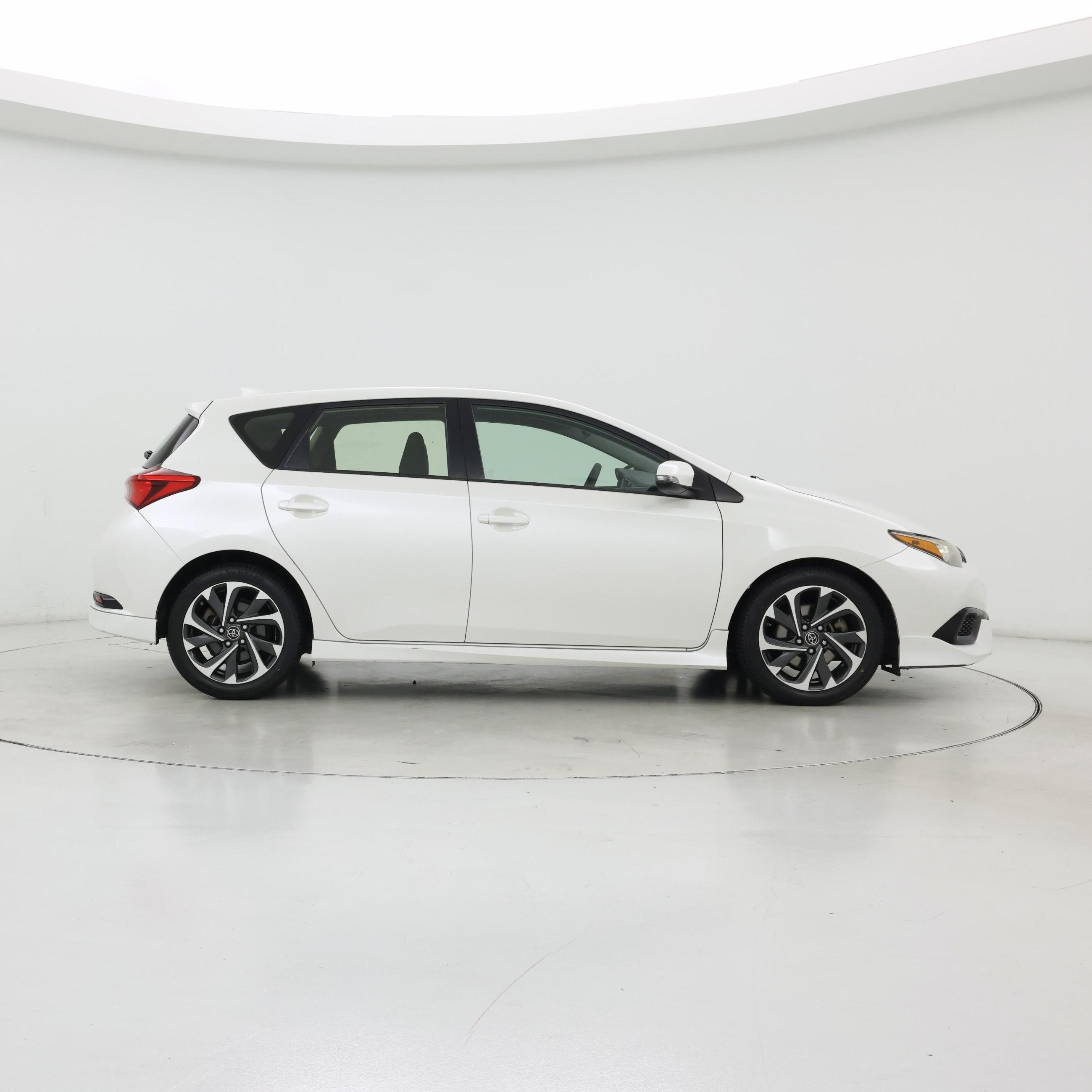 Thumbnail: 2017 Toyota Corolla iM - 7