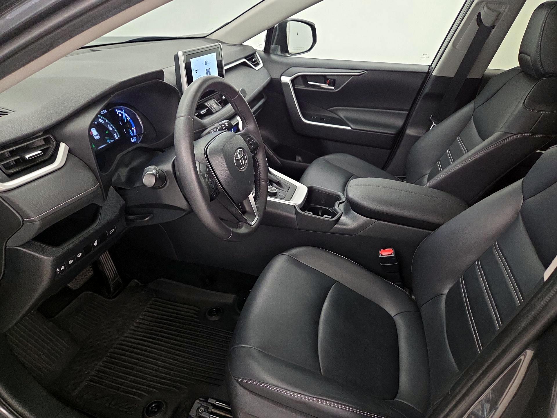 Thumbnail: 2024 Toyota RAV4 - 11