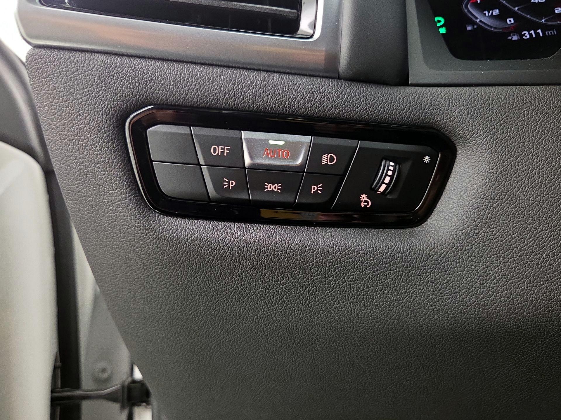 Thumbnail: 2020 BMW M8 - 13