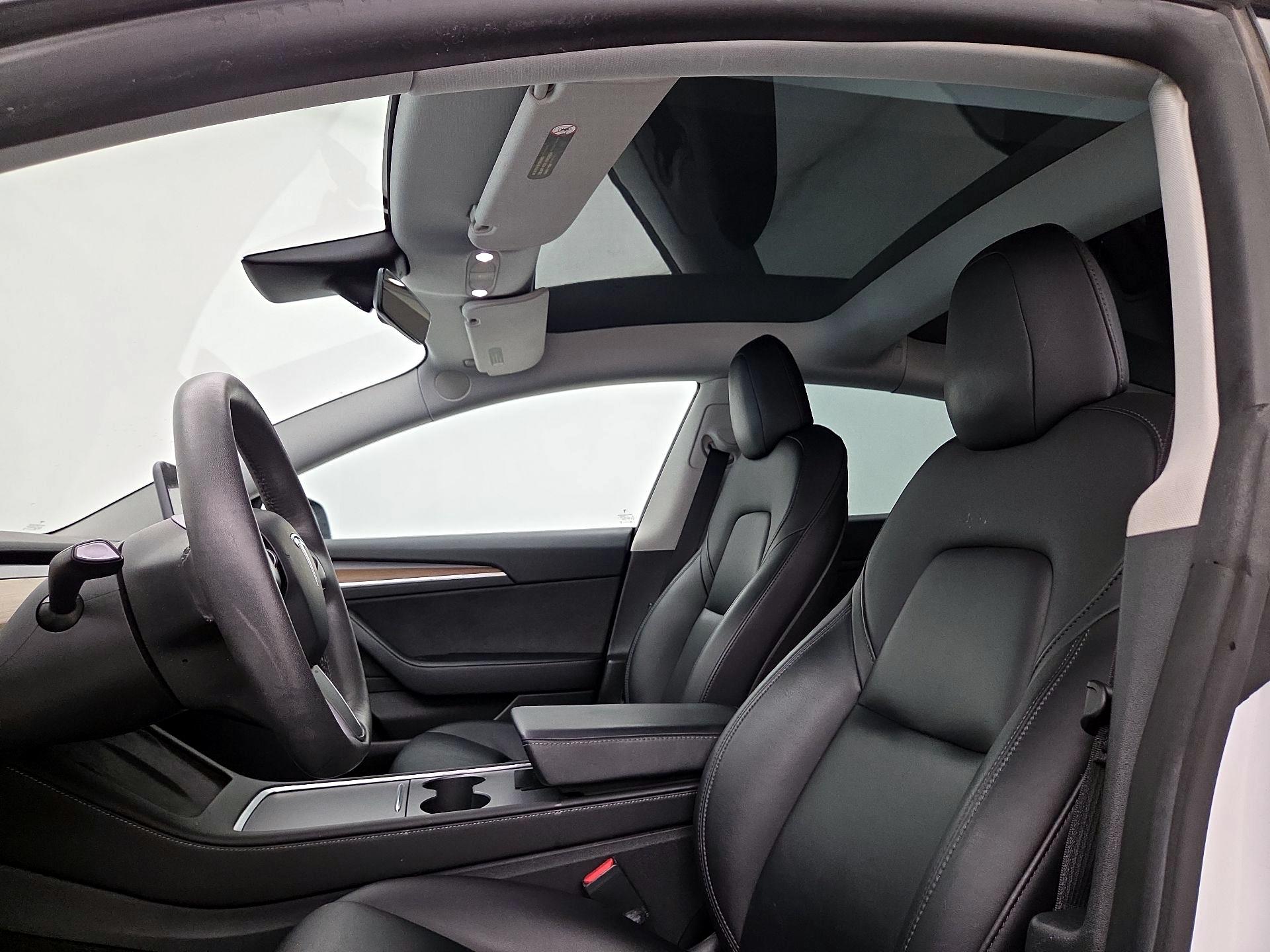 Thumbnail: 2021 Tesla Model 3 - 19