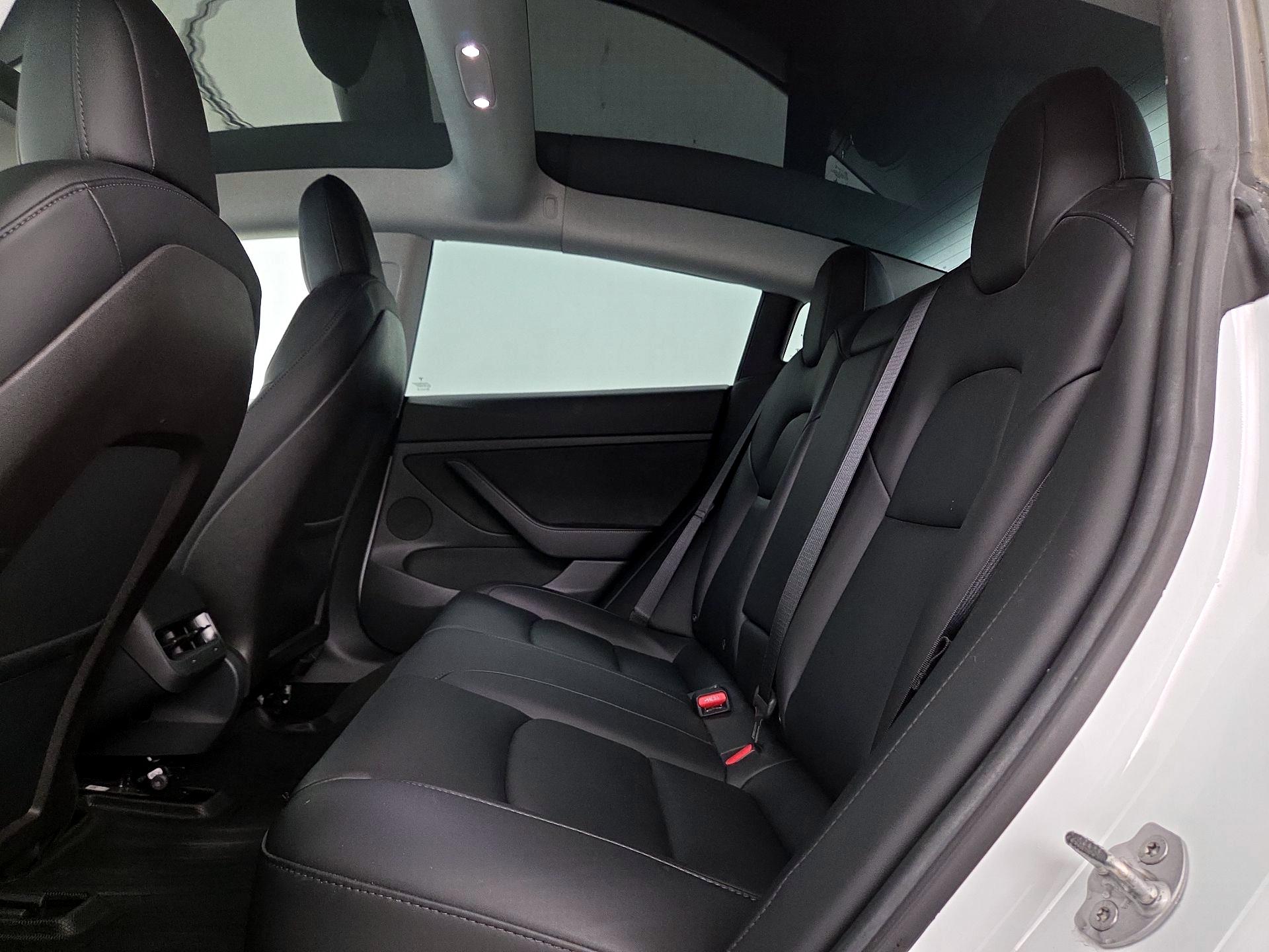 Thumbnail: 2021 Tesla Model 3 - 20