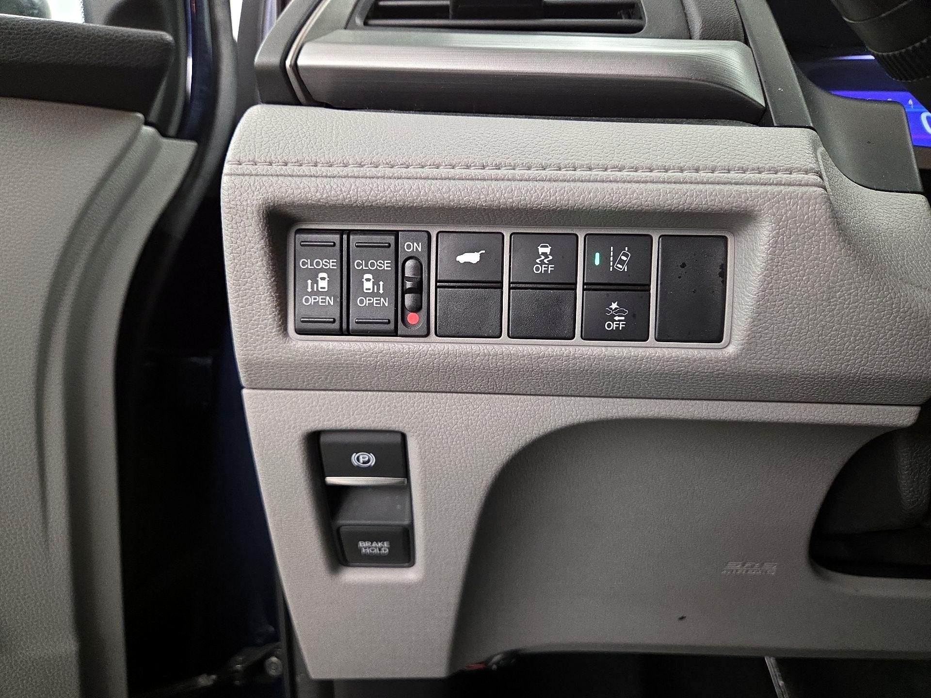 Thumbnail: 2020 Honda Odyssey - 13