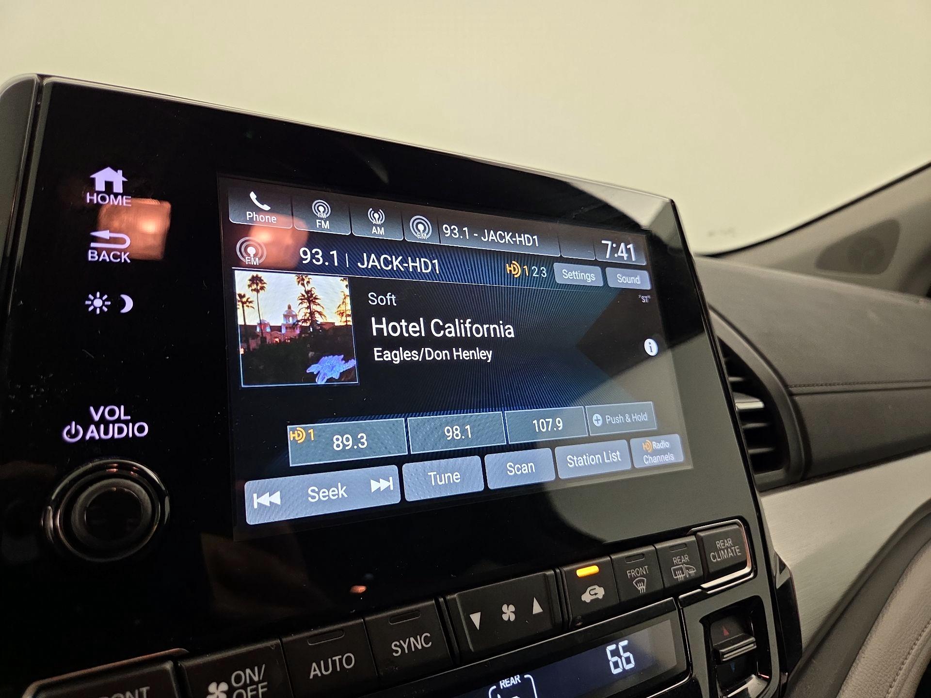 Thumbnail: 2020 Honda Odyssey - 15