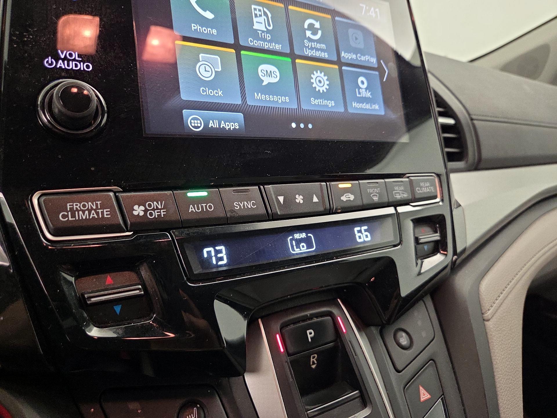 Thumbnail: 2020 Honda Odyssey - 16