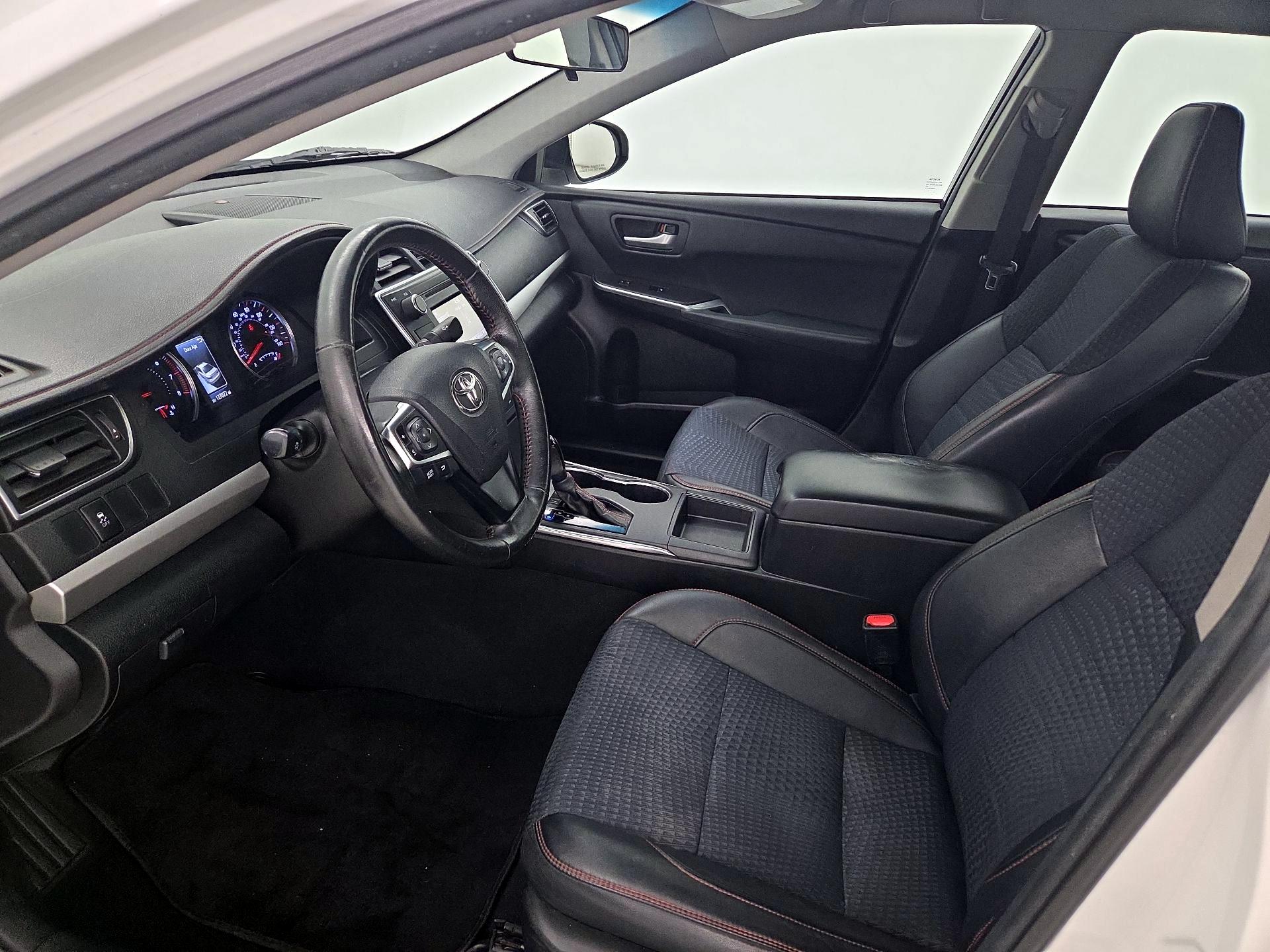 Thumbnail: 2015 Toyota Camry - 11