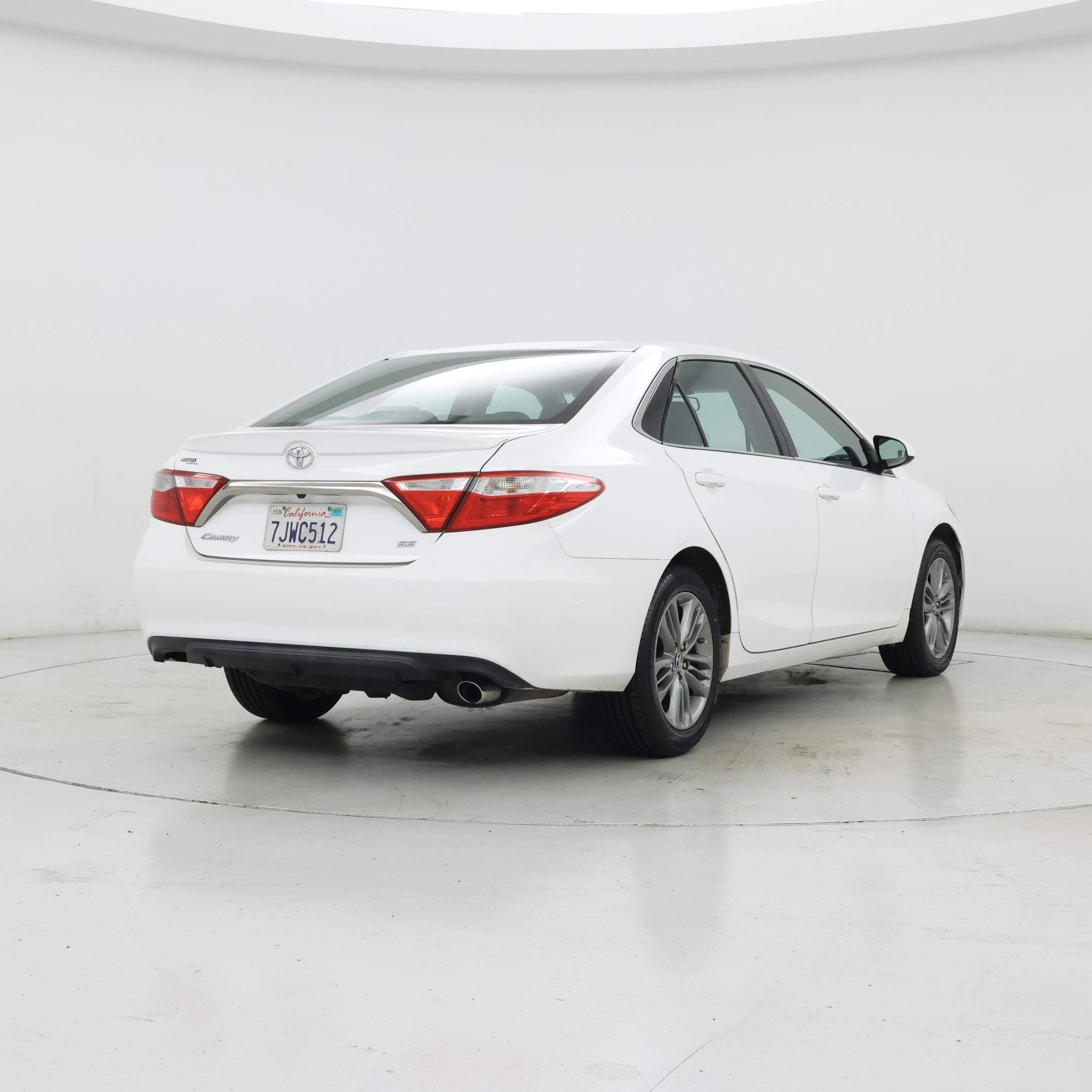 Thumbnail: 2015 Toyota Camry - 8