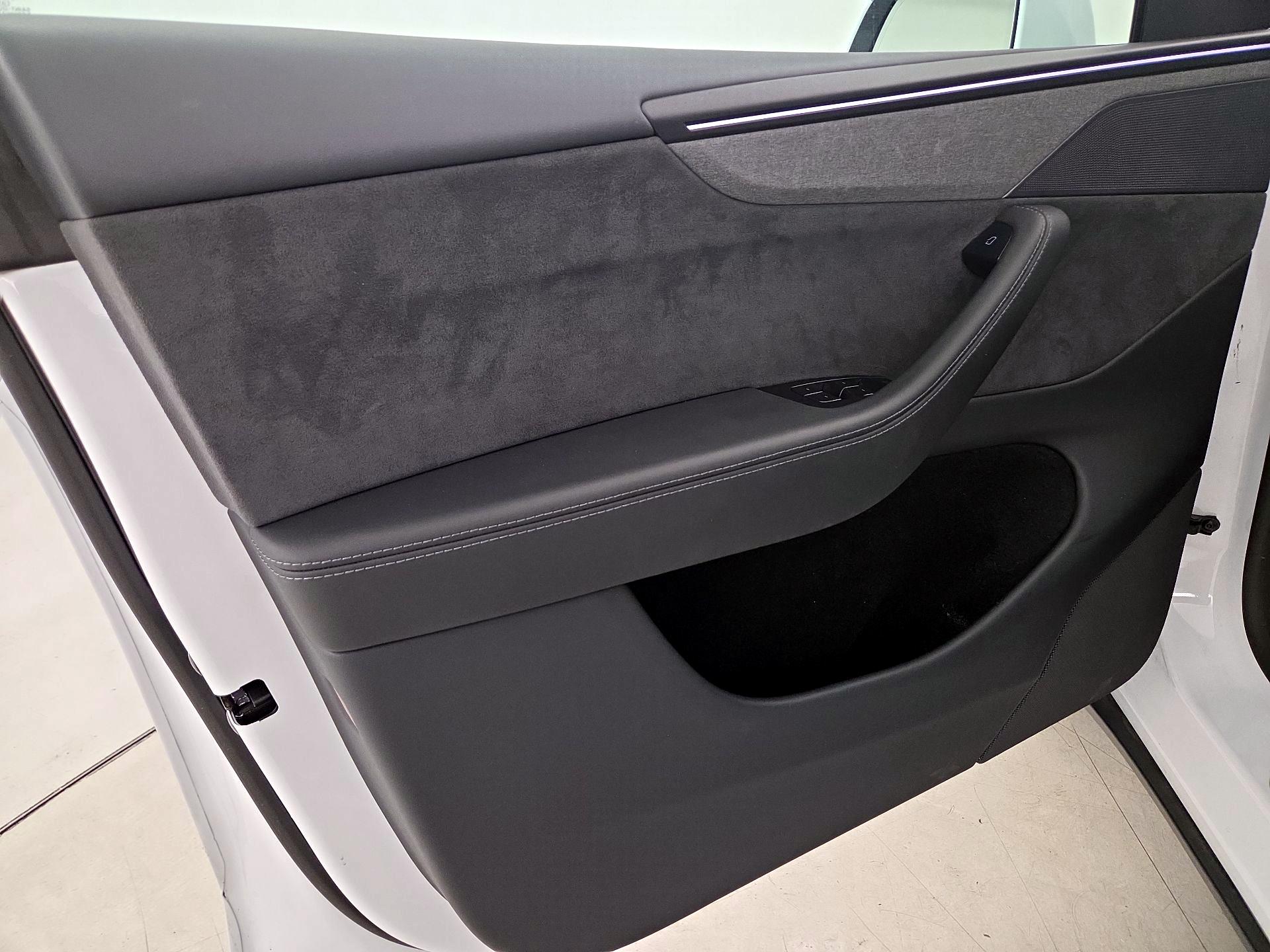 Thumbnail: 2026 Tesla Model Y - 12