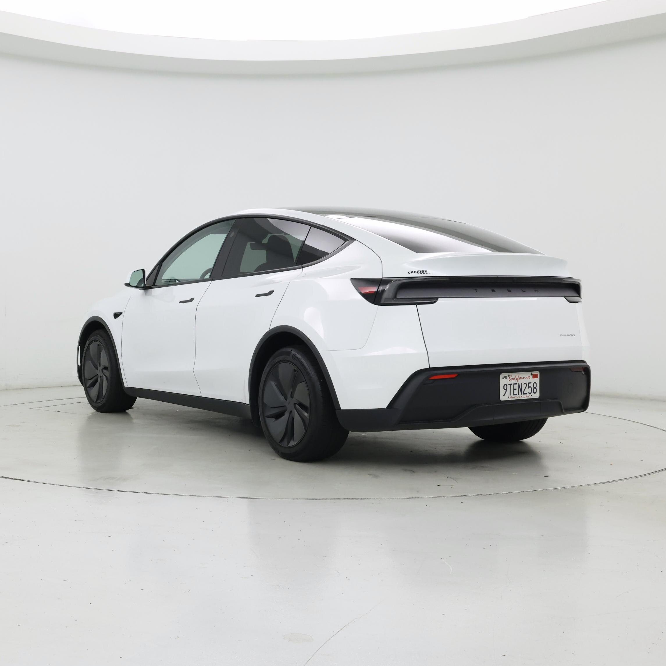 Thumbnail: 2026 Tesla Model Y - 2