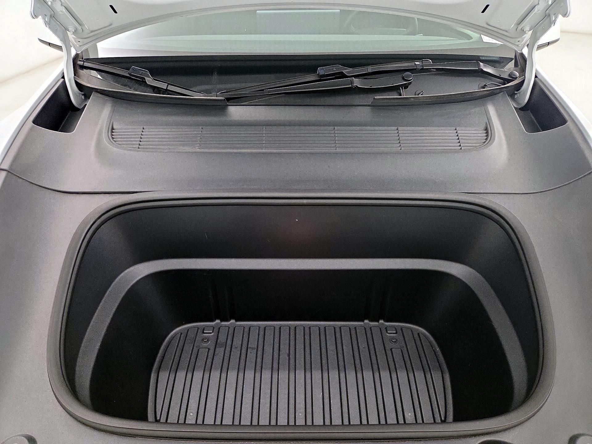 Thumbnail: 2026 Tesla Model Y - 20