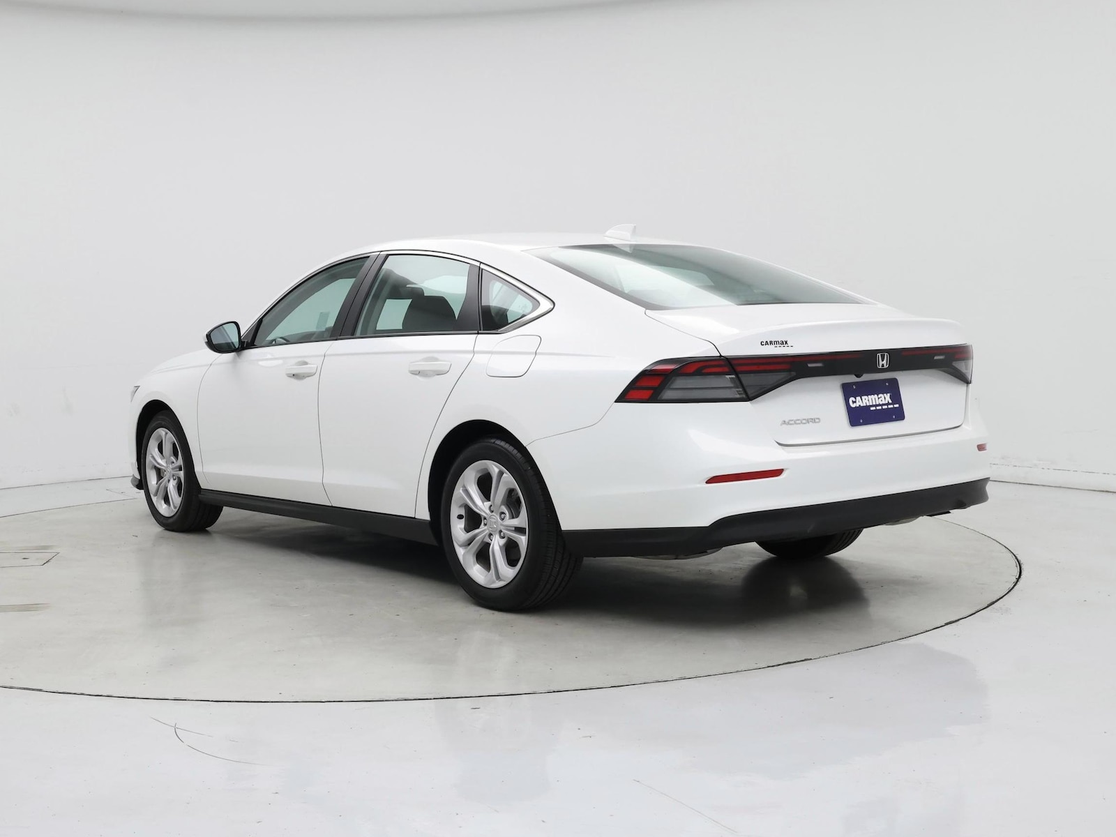 2025 Honda Accord LX - Photo 3