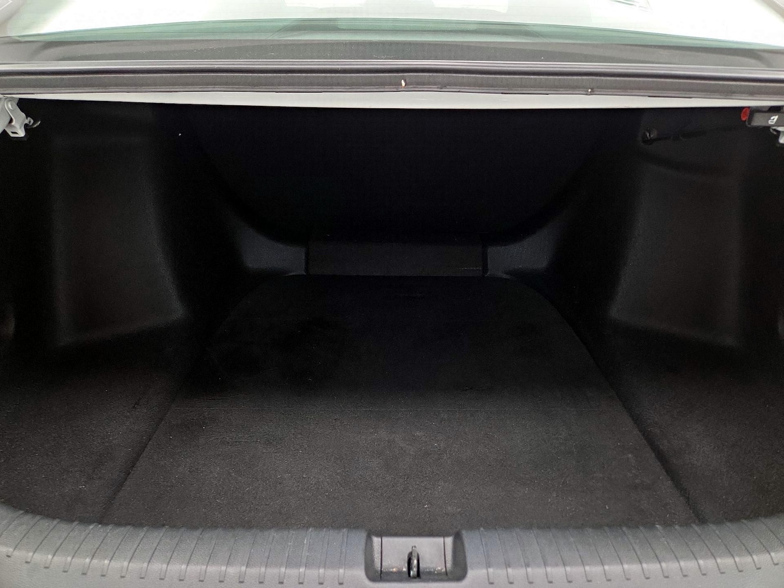 2025 Honda Accord LX - Photo 21