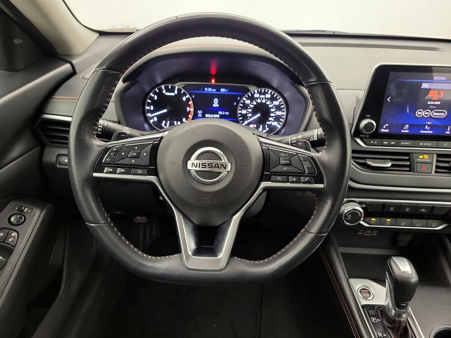 Thumbnail: 2021 Nissan Altima - 10