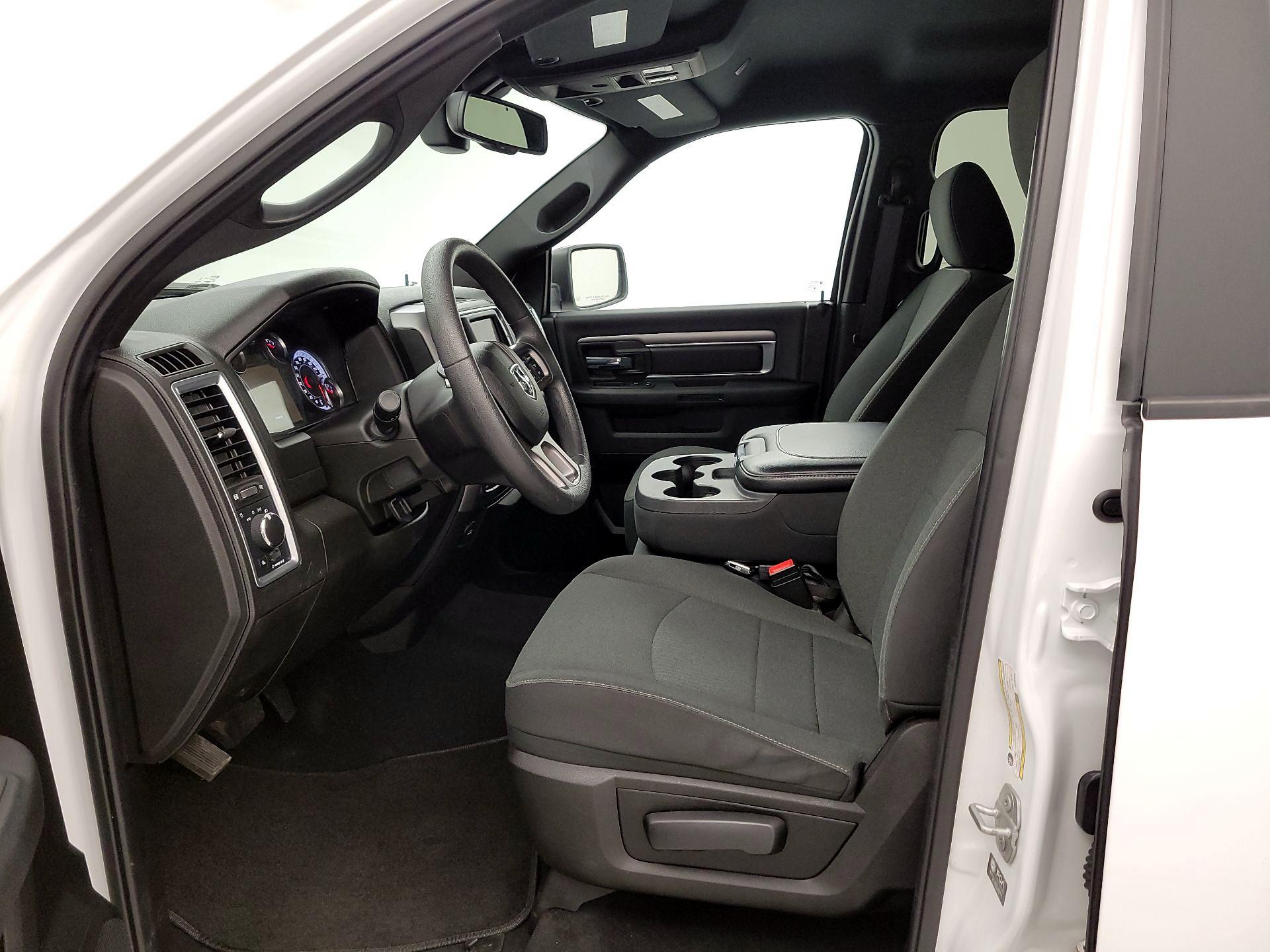 Thumbnail: 2022 RAM 1500 Classic - 11