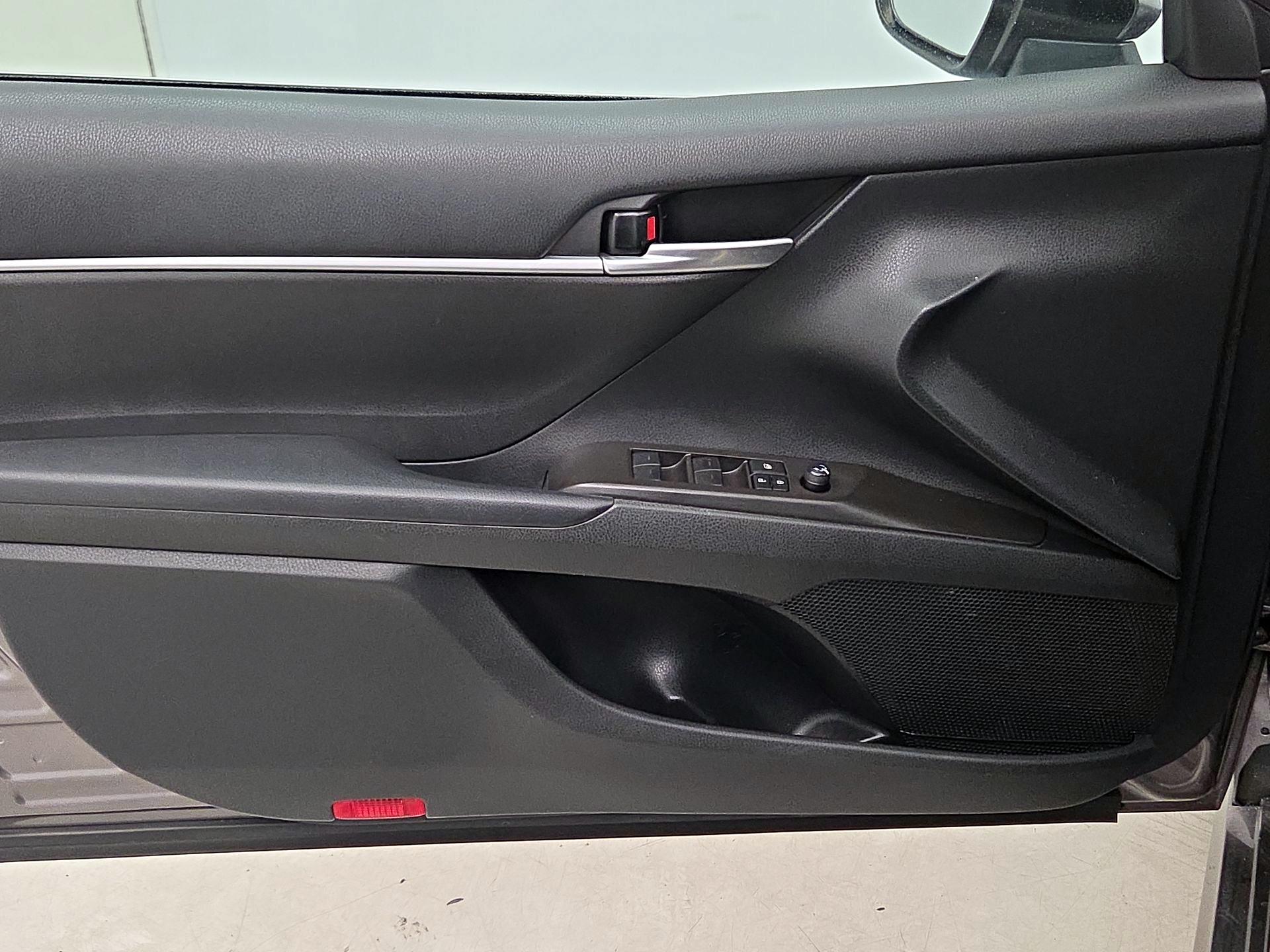 Thumbnail: 2023 Toyota Camry - 12