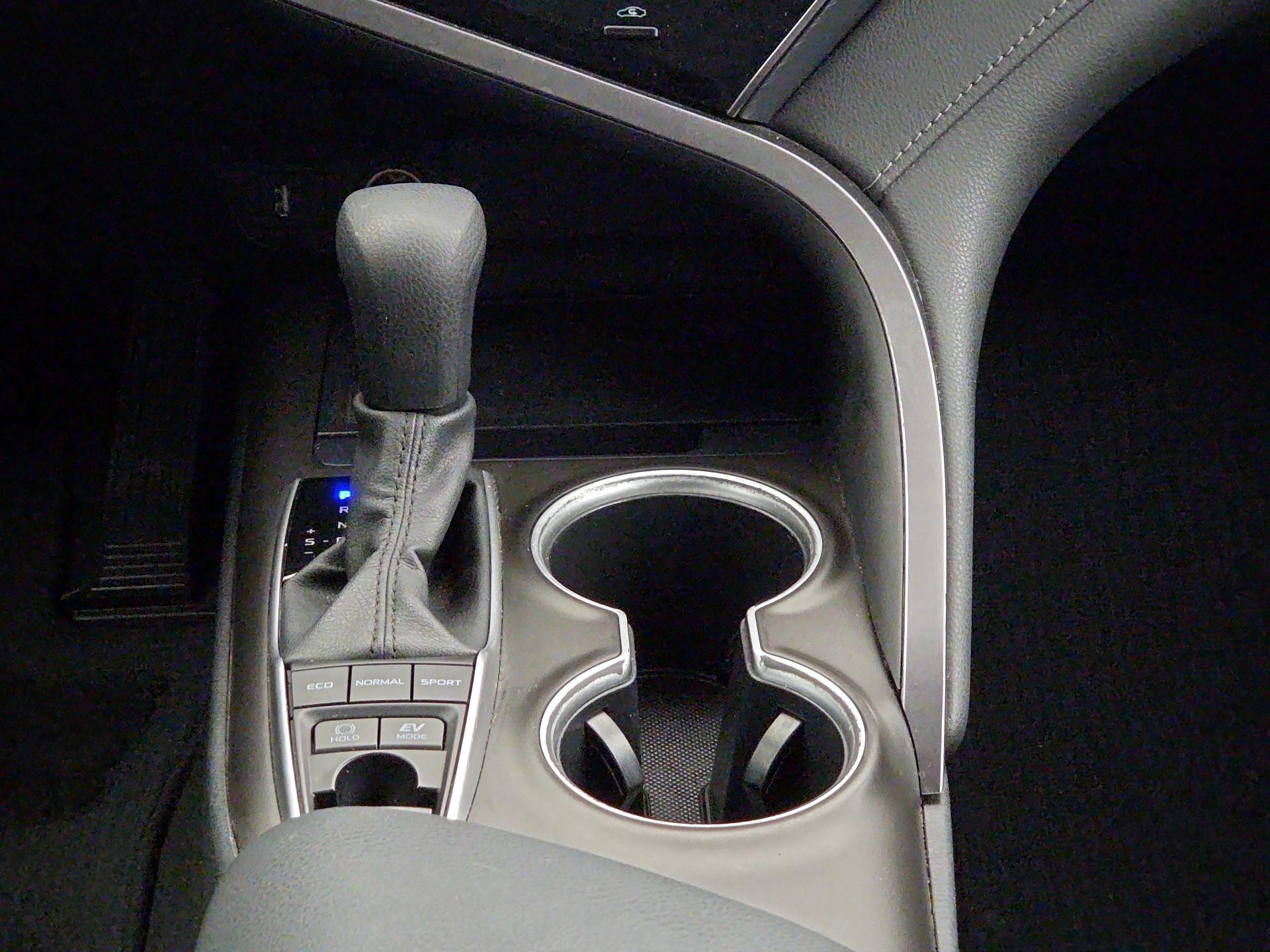 Thumbnail: 2023 Toyota Camry - 17