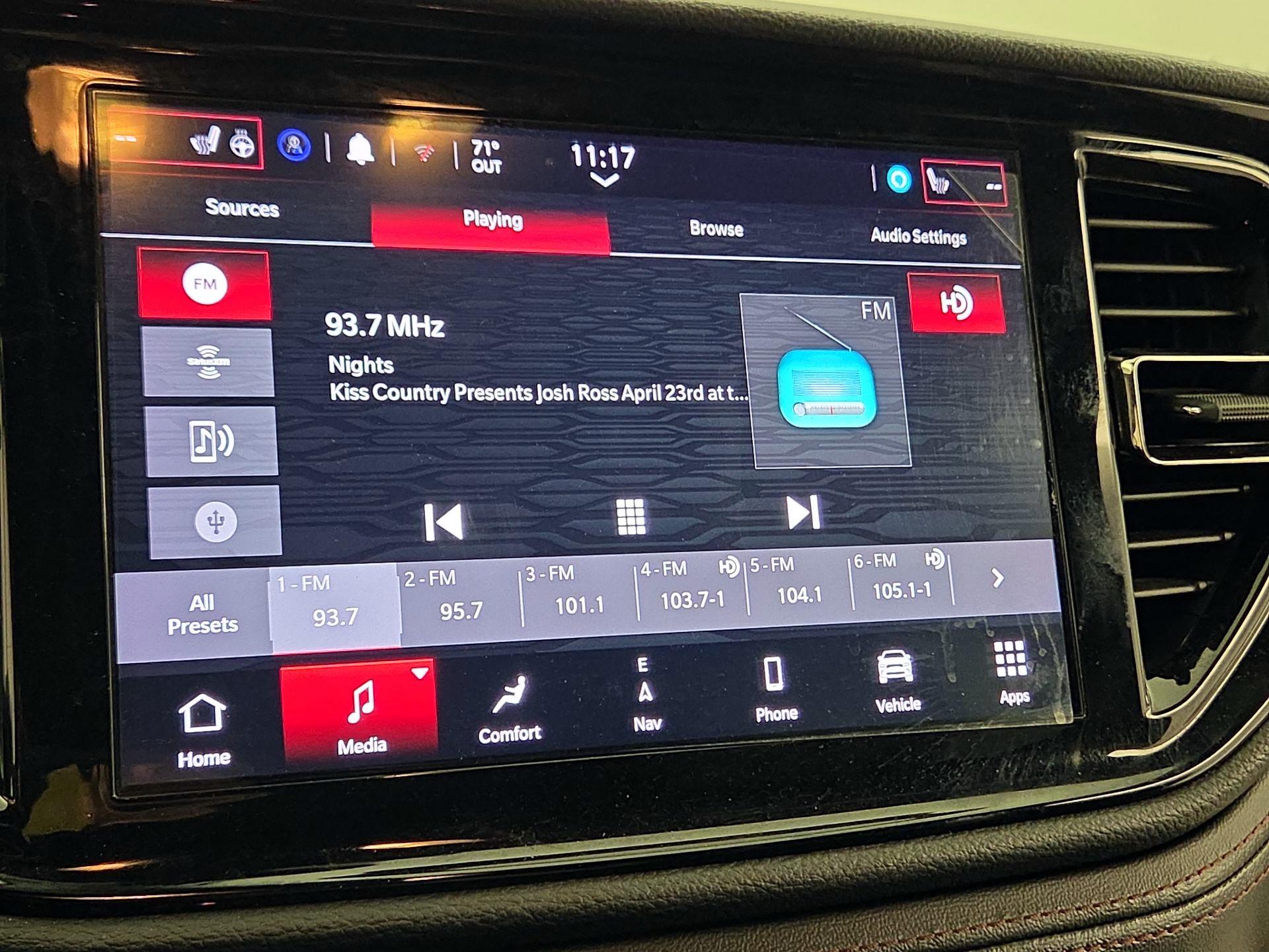 Thumbnail: 2022 Dodge Durango - 16