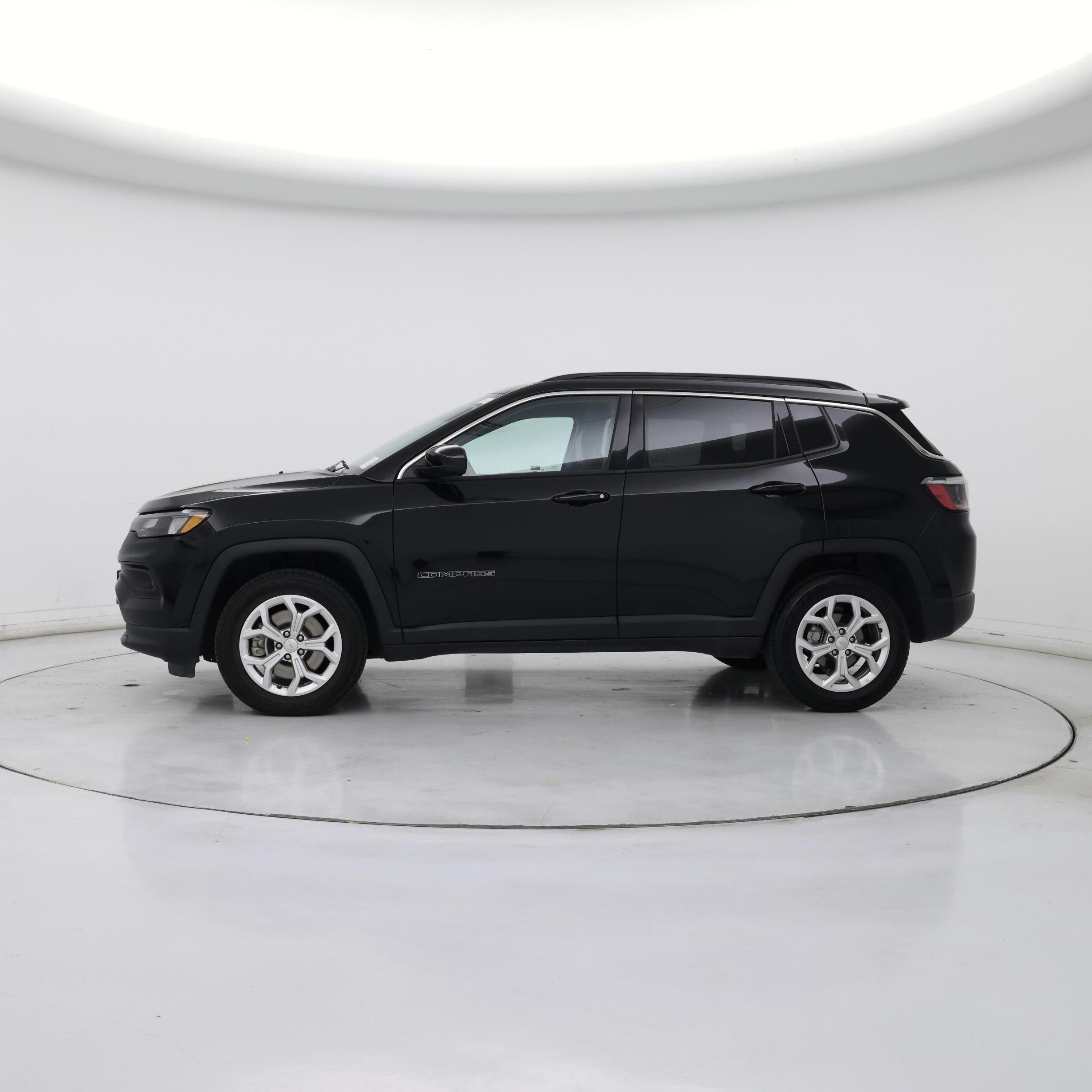 Thumbnail: 2024 Jeep Compass - 3