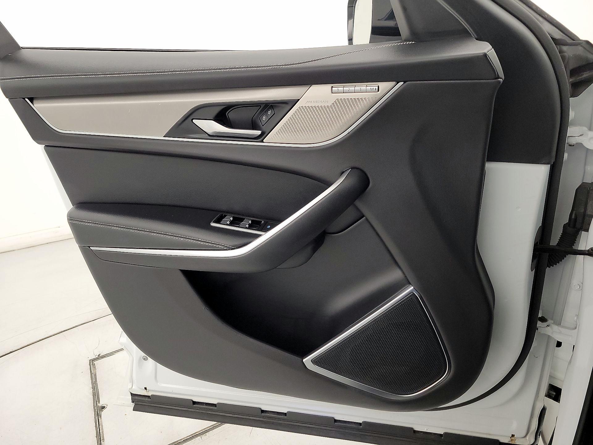 Thumbnail: 2024 Jaguar F-Pace - 12