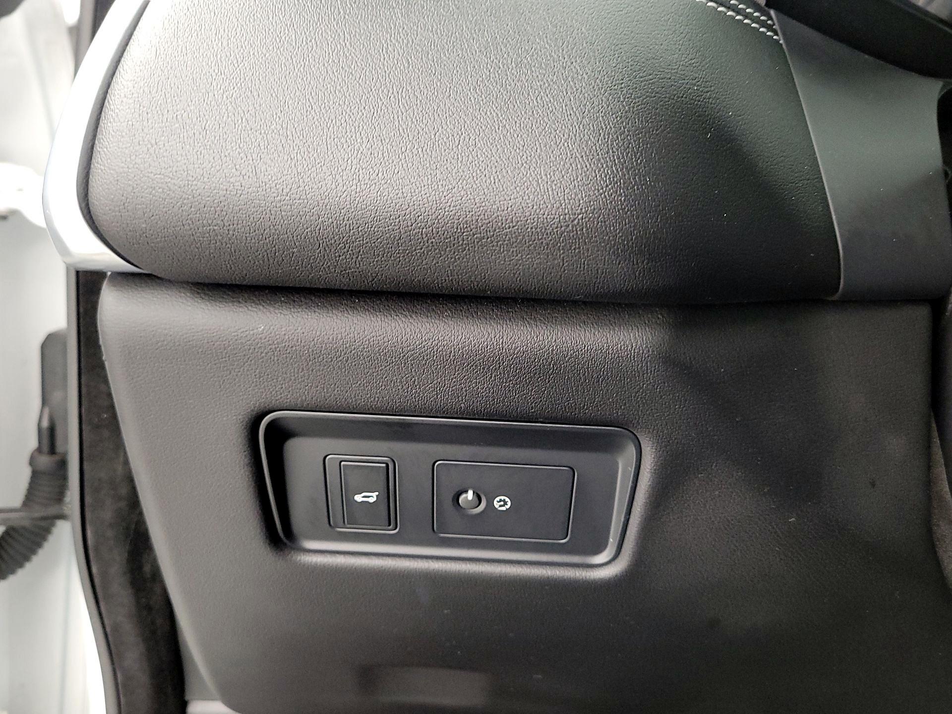 Thumbnail: 2024 Jaguar F-Pace - 13