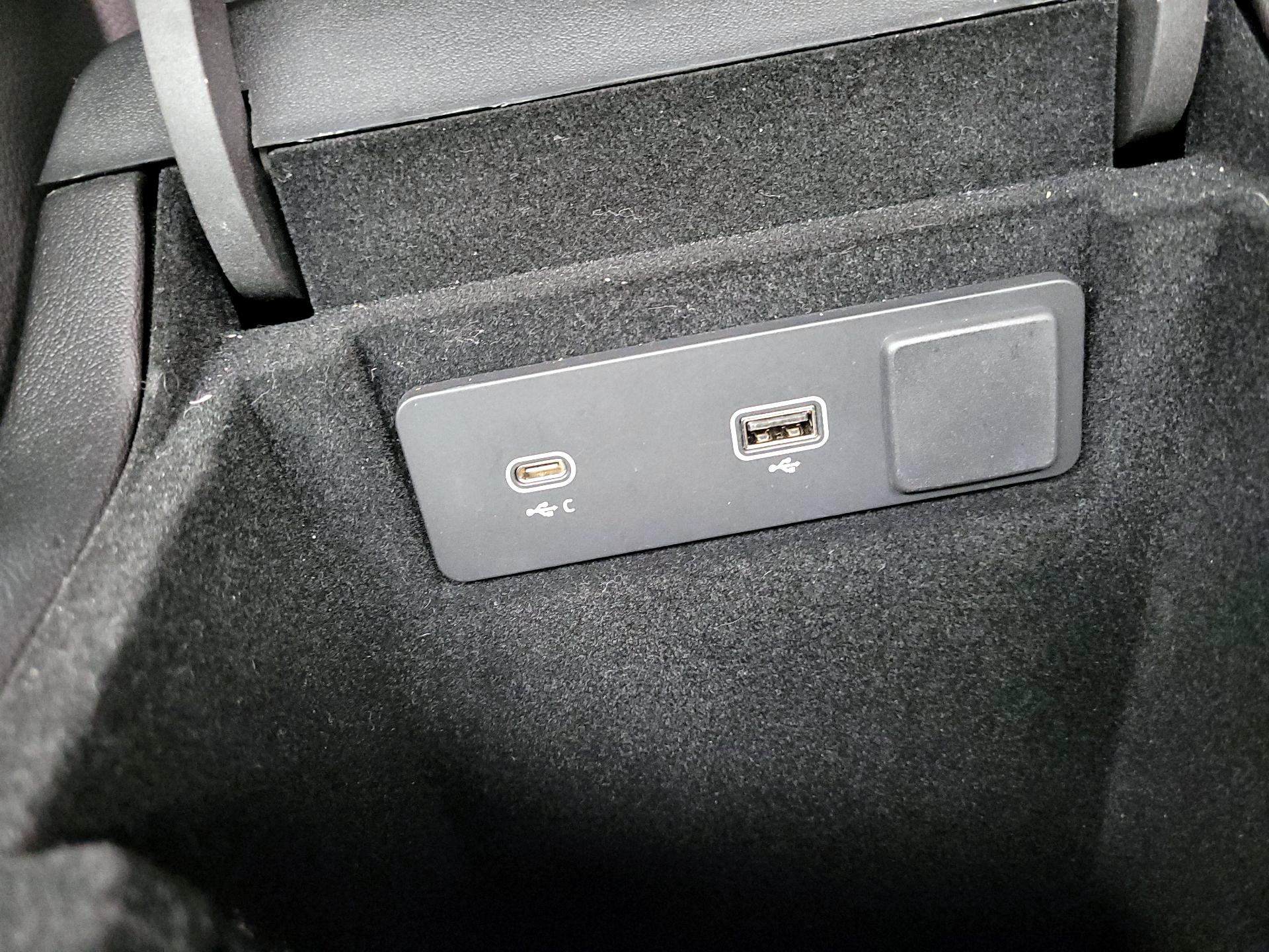 Thumbnail: 2024 Jaguar F-Pace - 19