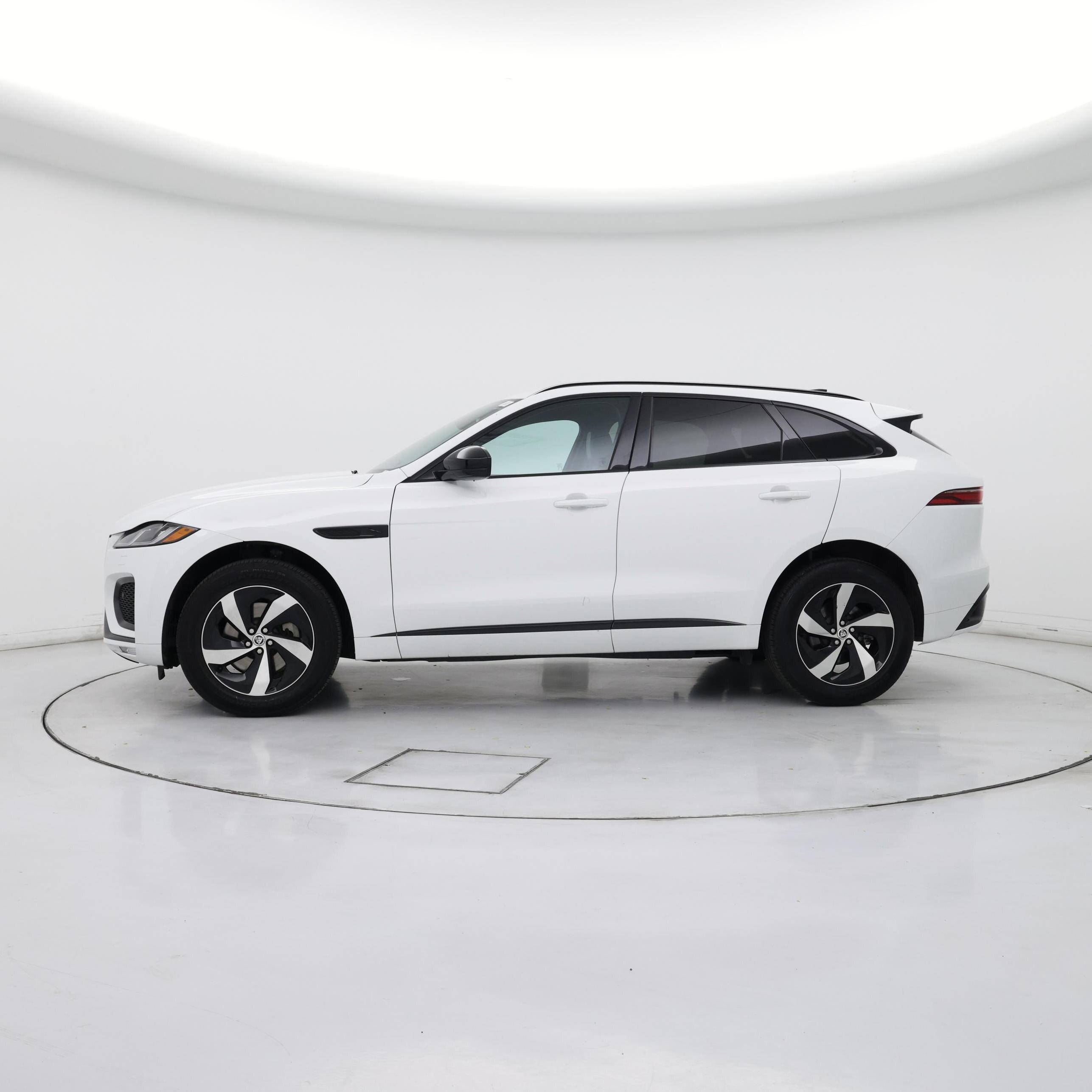 Thumbnail: 2024 Jaguar F-Pace - 3