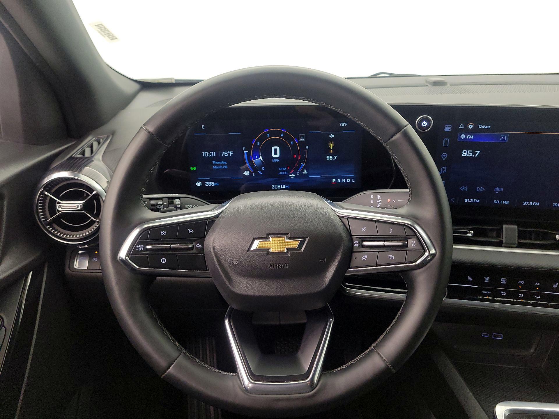 Thumbnail: 2025 Chevrolet Equinox - 10