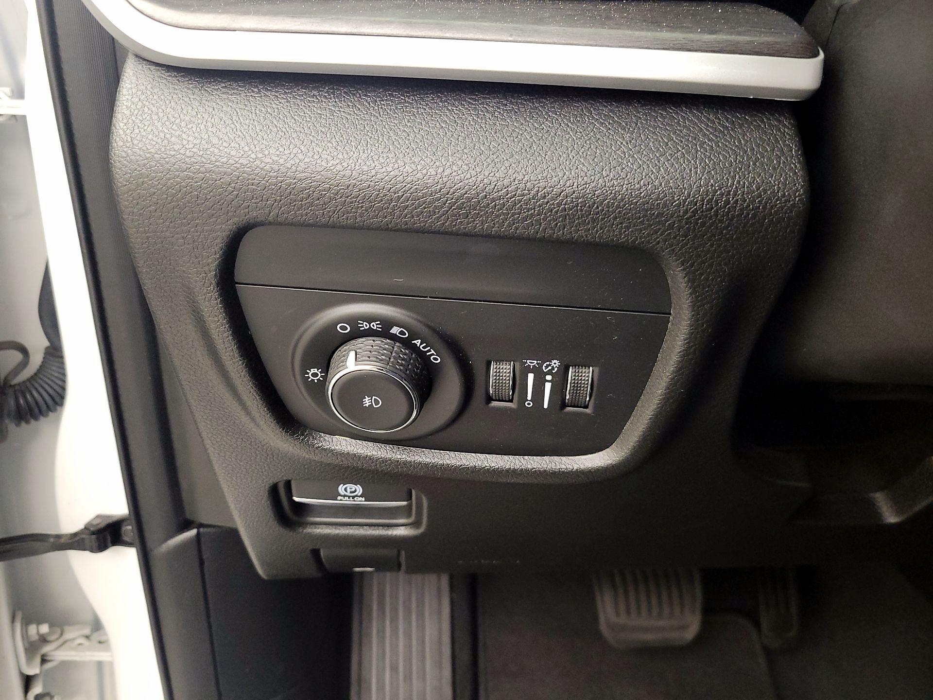 Thumbnail: 2023 Jeep Grand Cherokee - 13