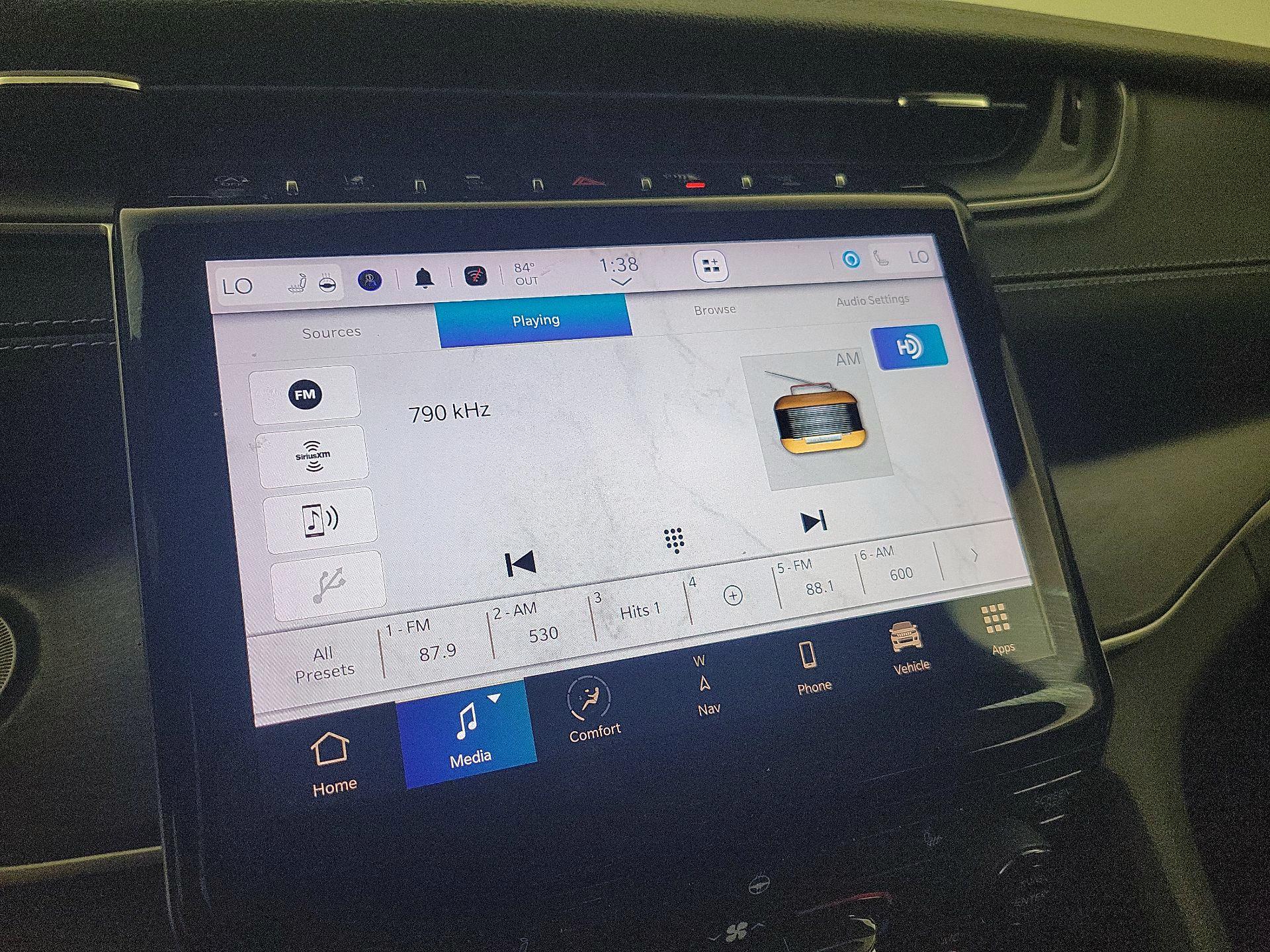 Thumbnail: 2023 Jeep Grand Cherokee - 16