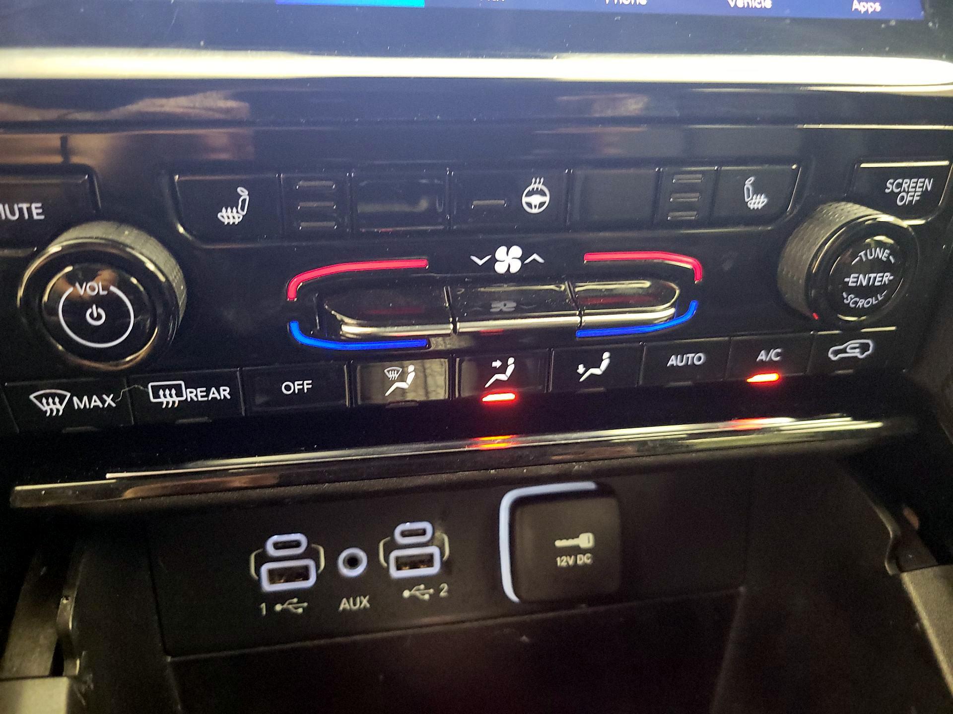 Thumbnail: 2023 Jeep Grand Cherokee - 17