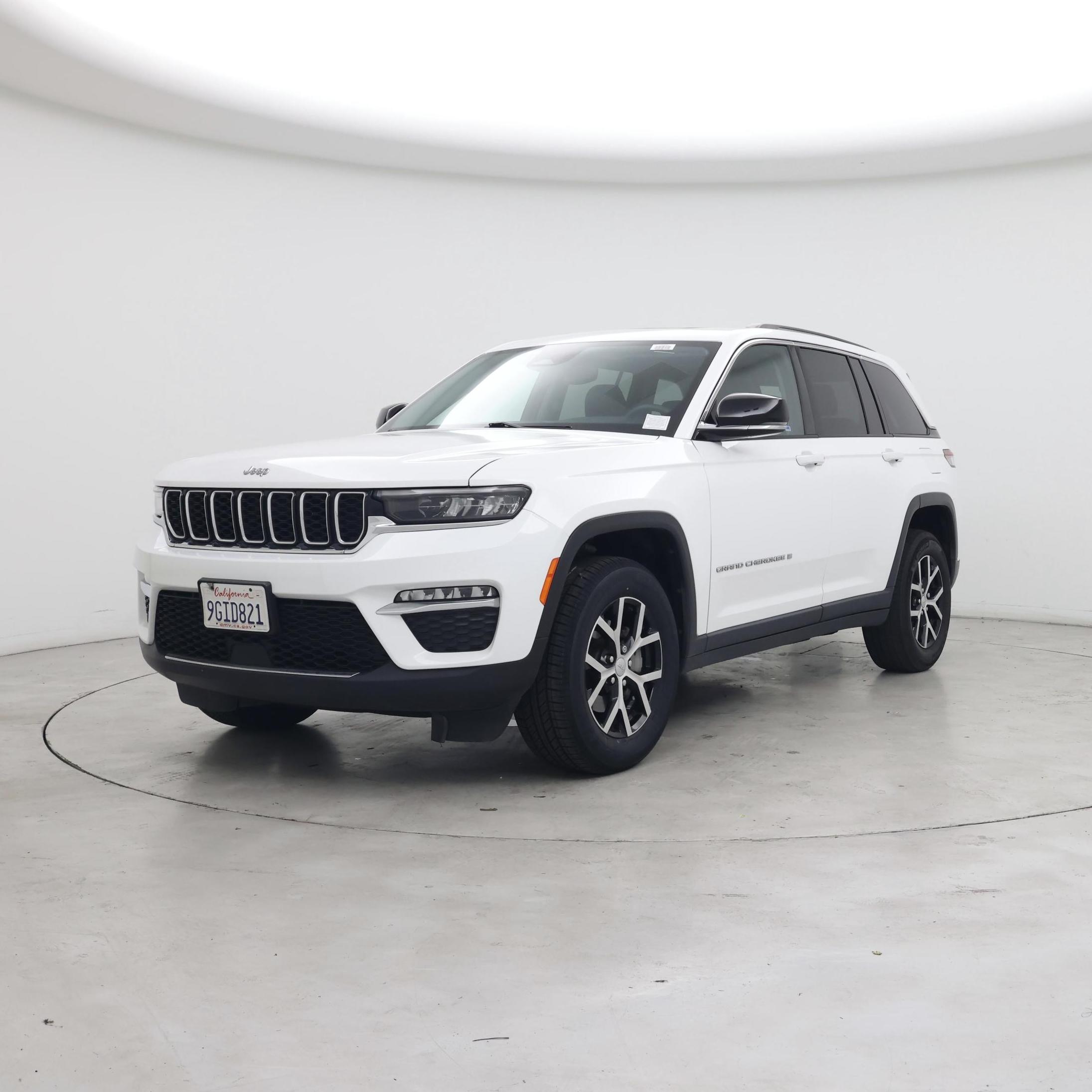 Thumbnail: 2023 Jeep Grand Cherokee - 4