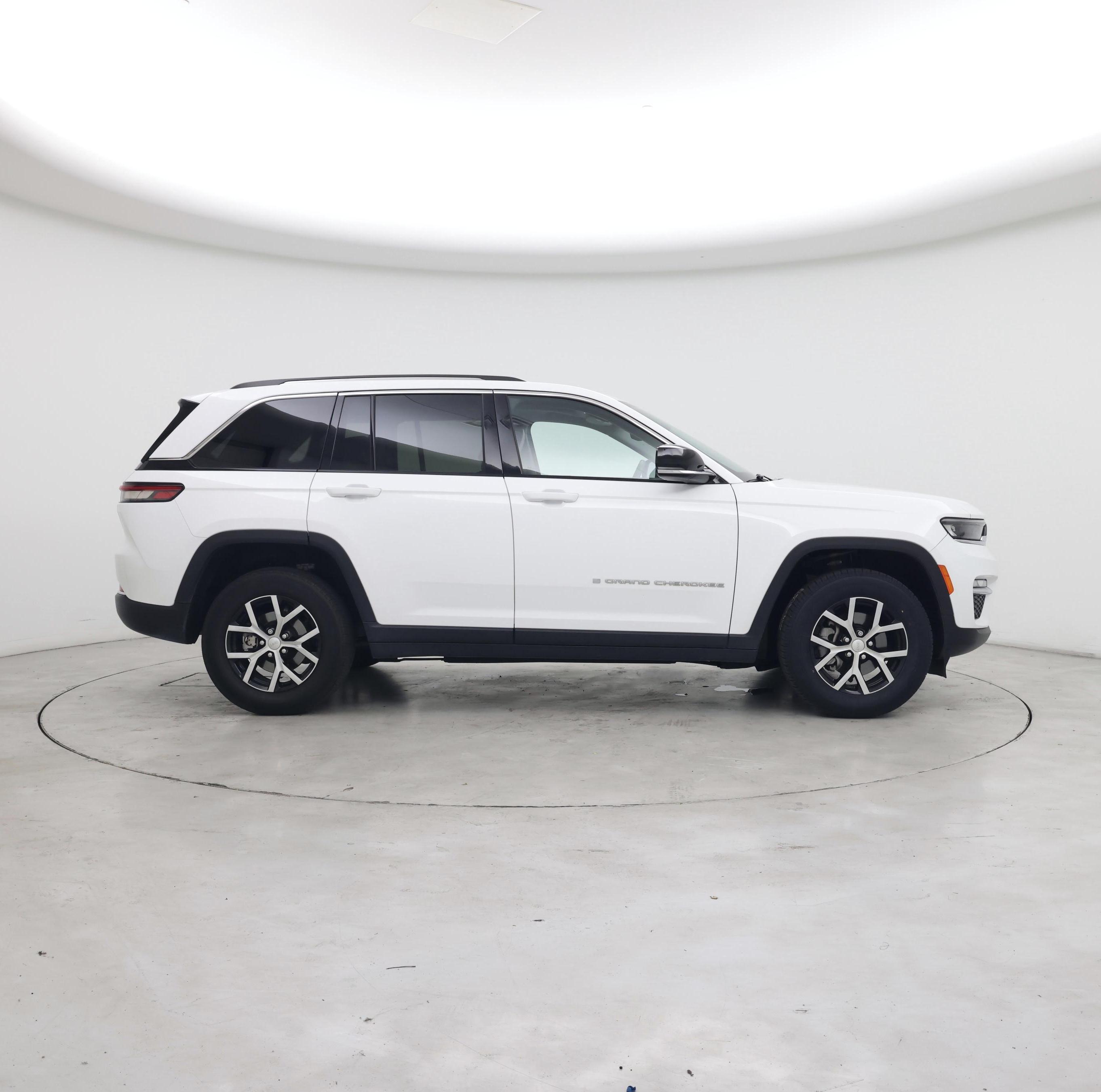 Thumbnail: 2023 Jeep Grand Cherokee - 7