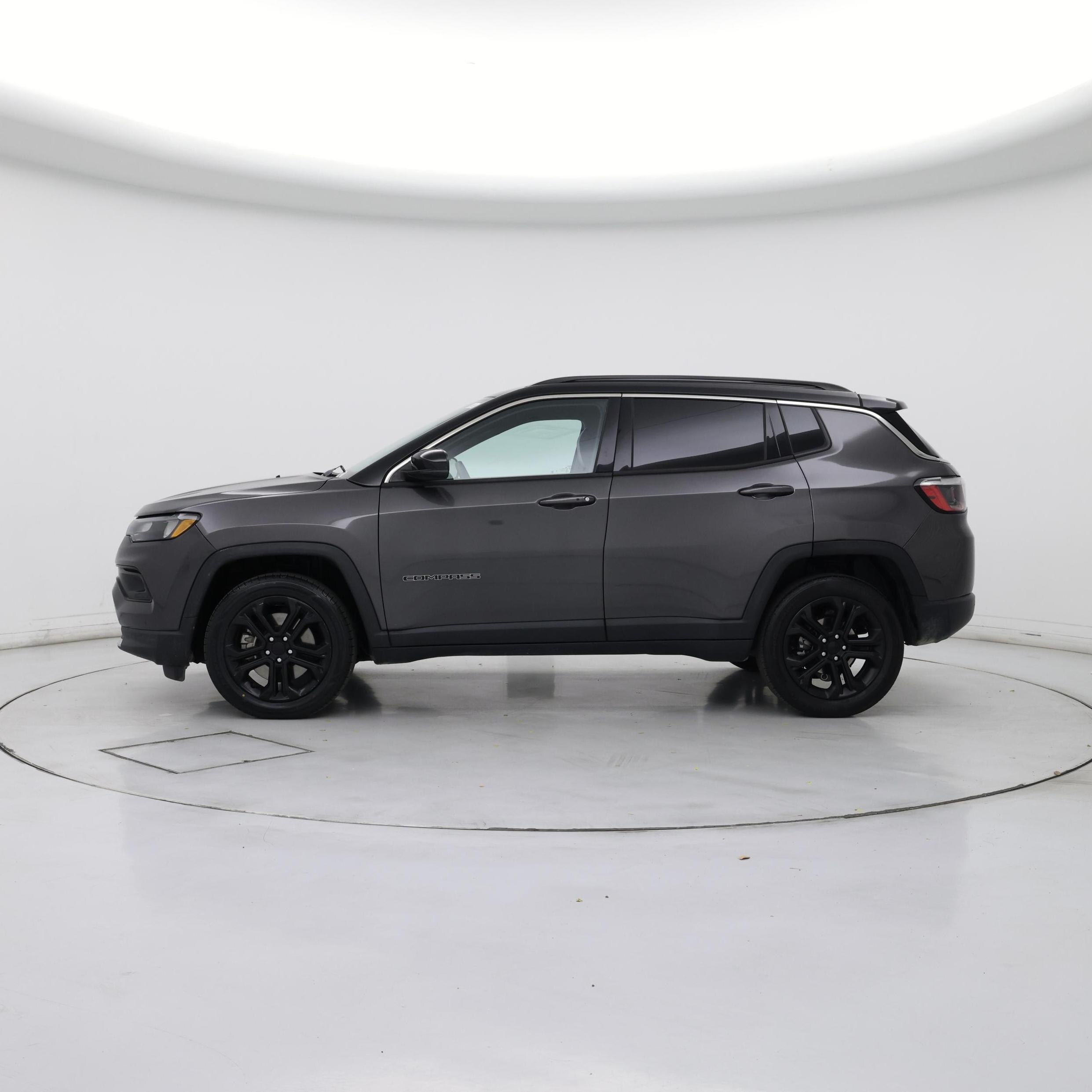 Thumbnail: 2023 Jeep Compass - 3