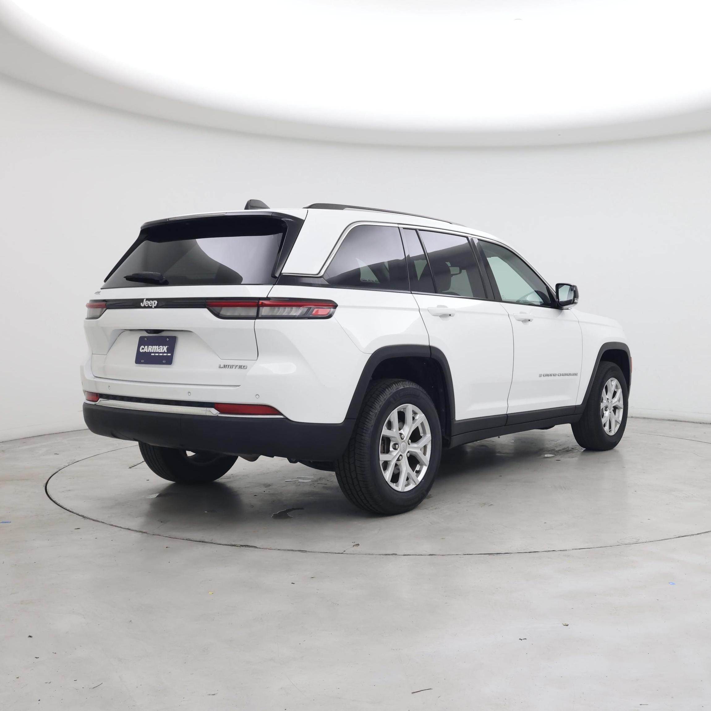 Thumbnail: 2023 Jeep Grand Cherokee - 8