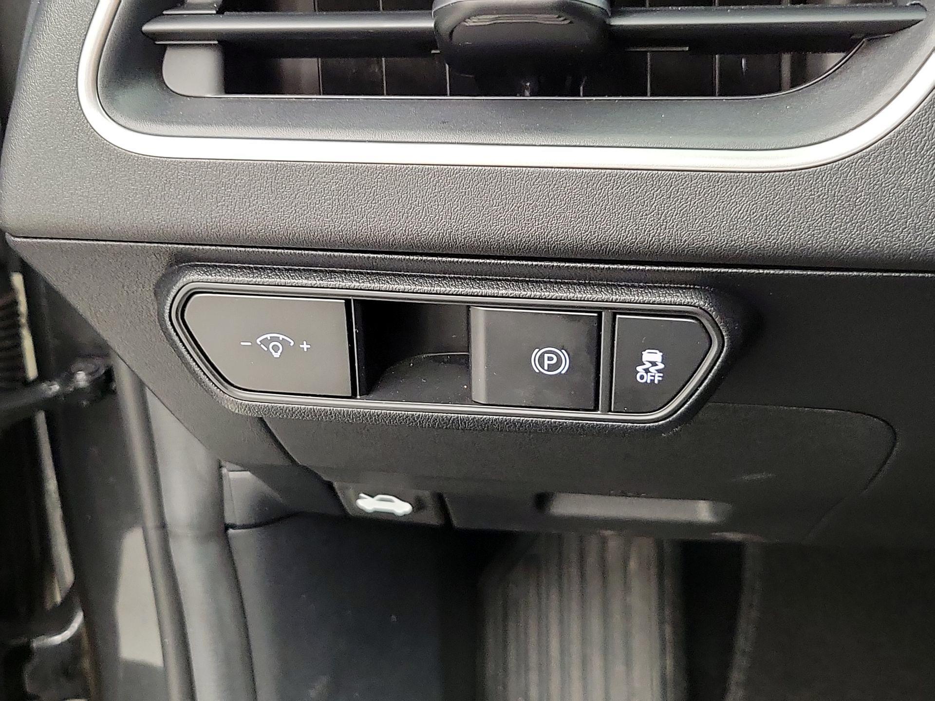 Thumbnail: 2025 Kia K4 - 13