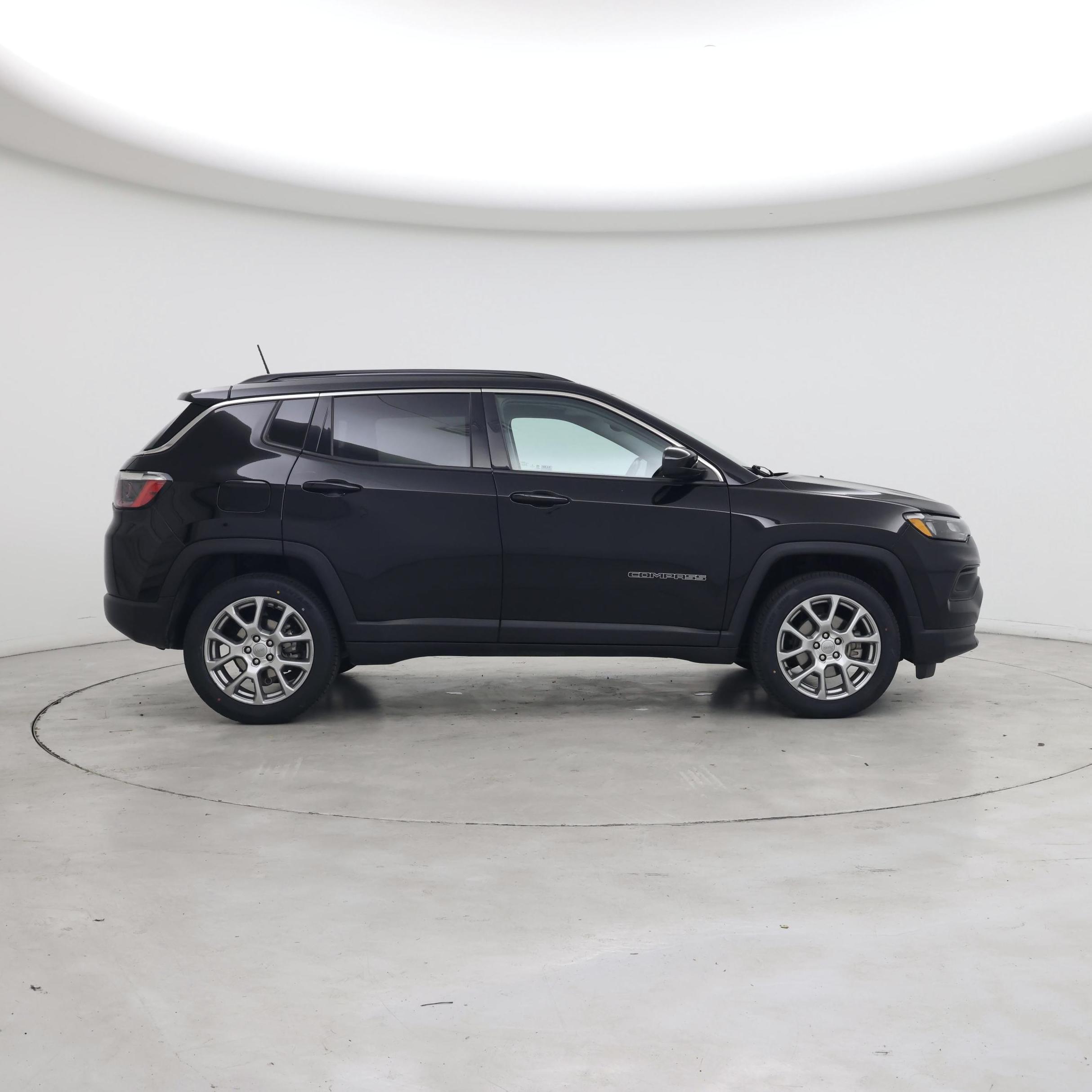 Thumbnail: 2022 Jeep Compass - 7