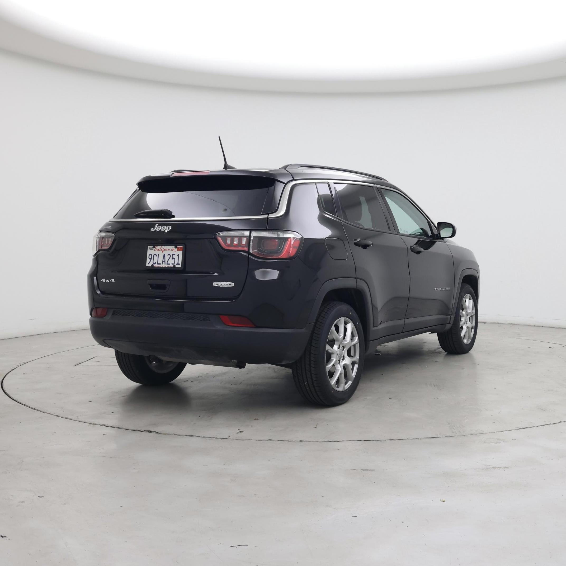 Thumbnail: 2022 Jeep Compass - 8