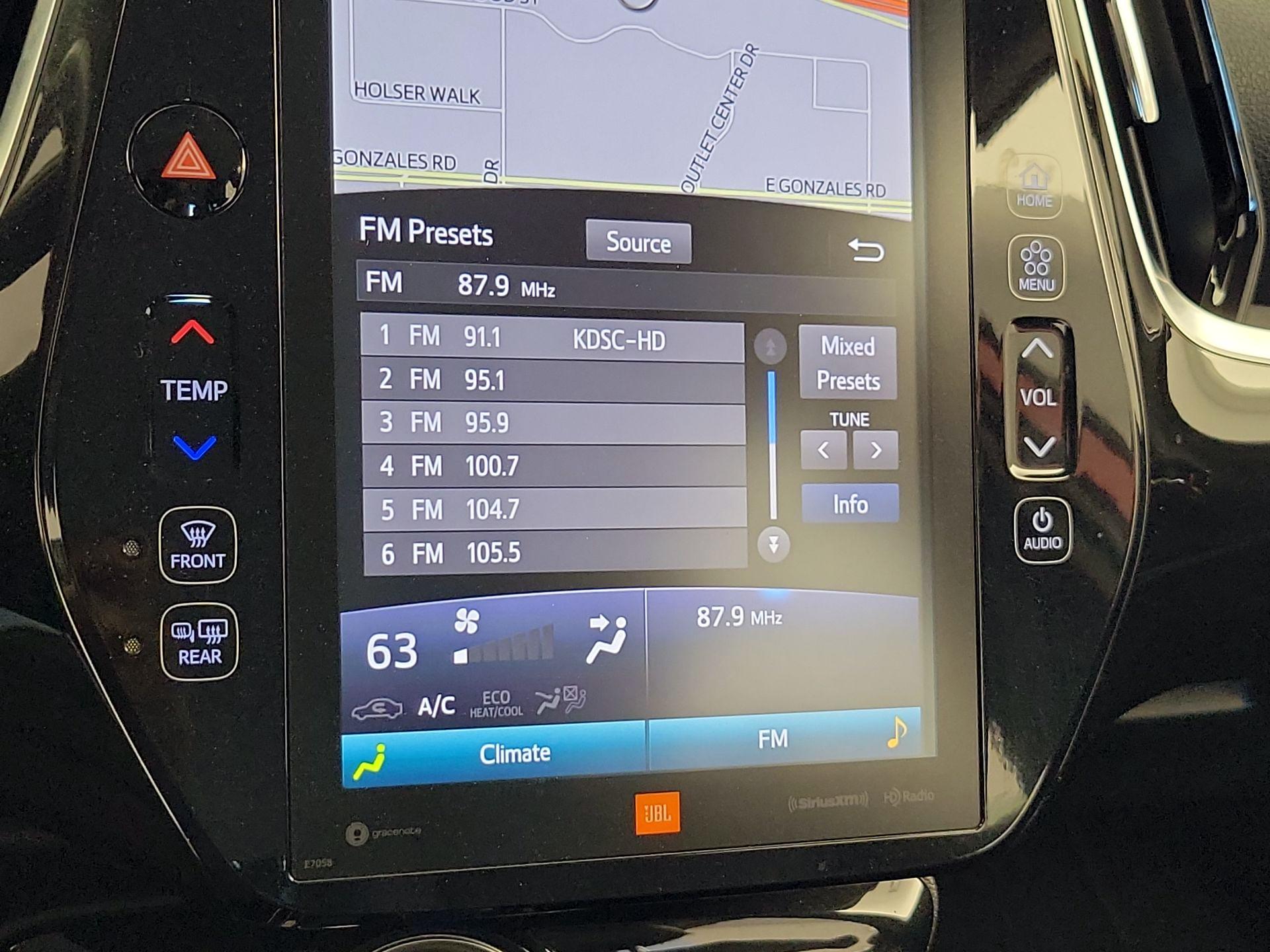 Thumbnail: 2020 Toyota Prius Prime - 16