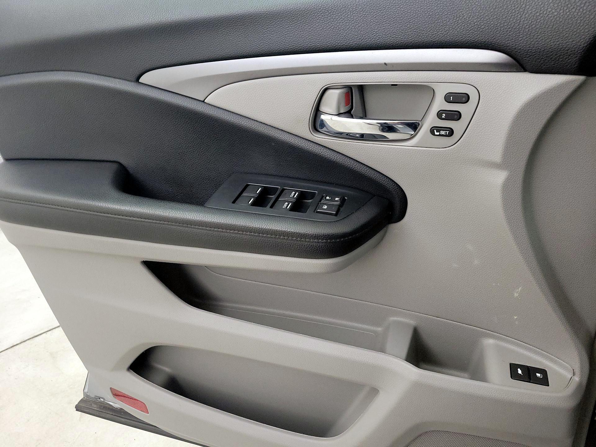 Thumbnail: 2022 Honda Pilot - 12