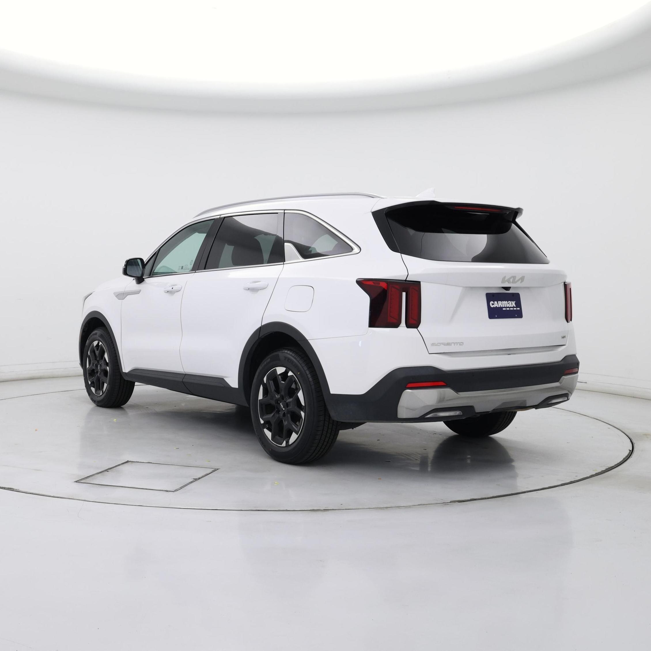 Thumbnail: 2024 Kia Sorento - 2