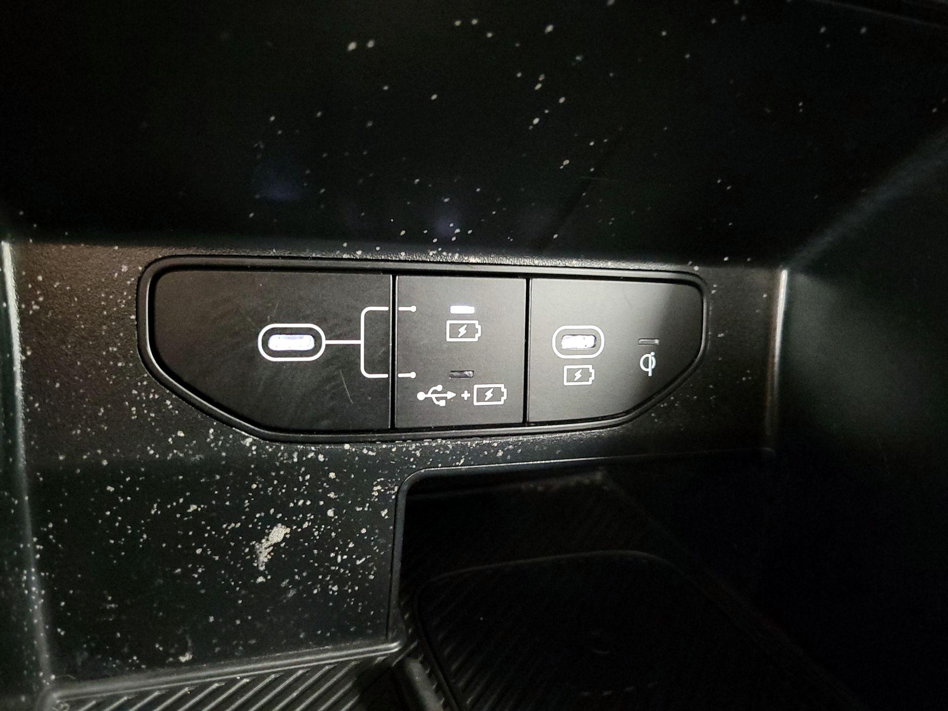 Thumbnail: 2024 Kia Sorento - 19