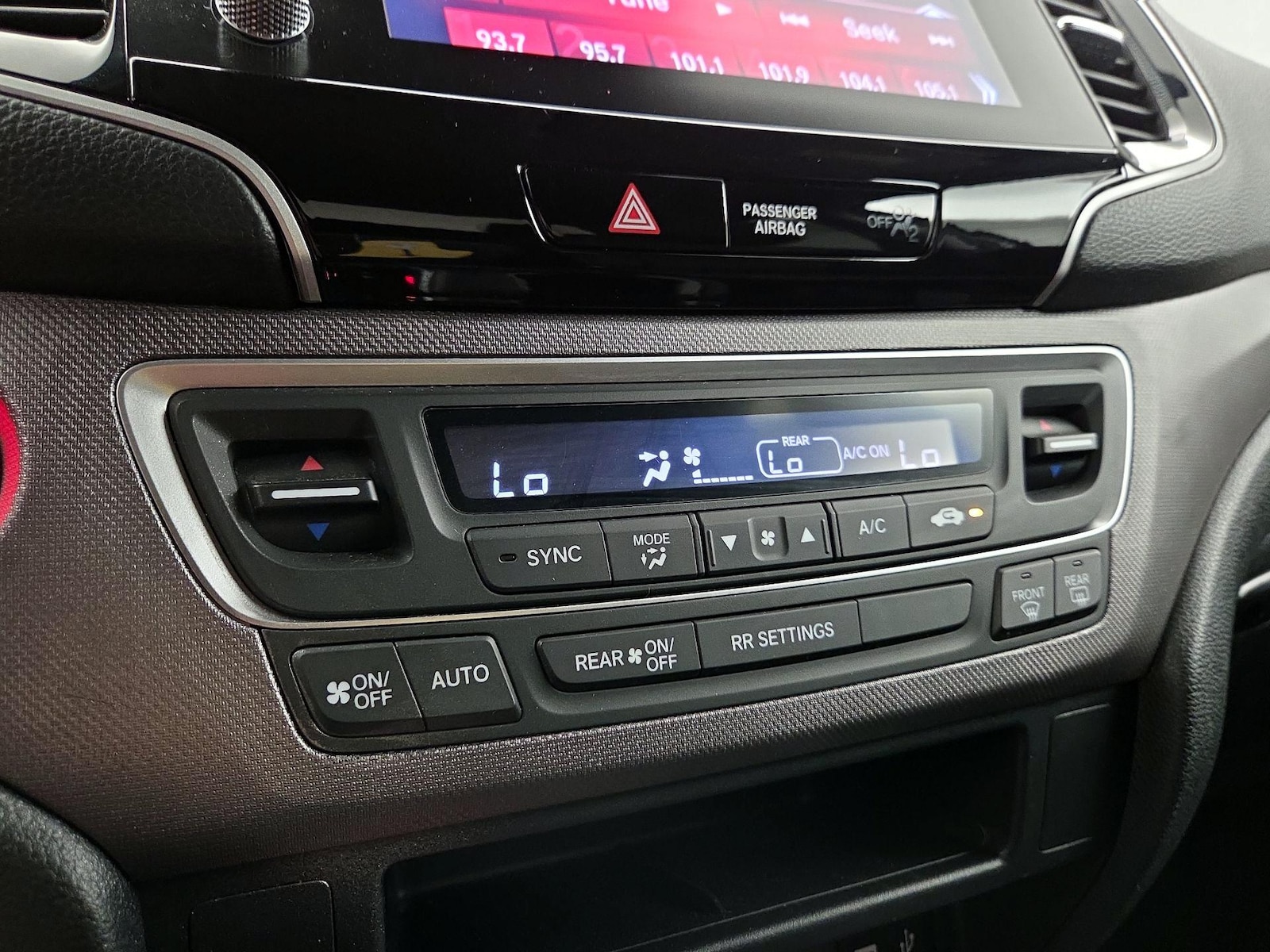 2023 Honda Ridgeline Sport - Photo 17