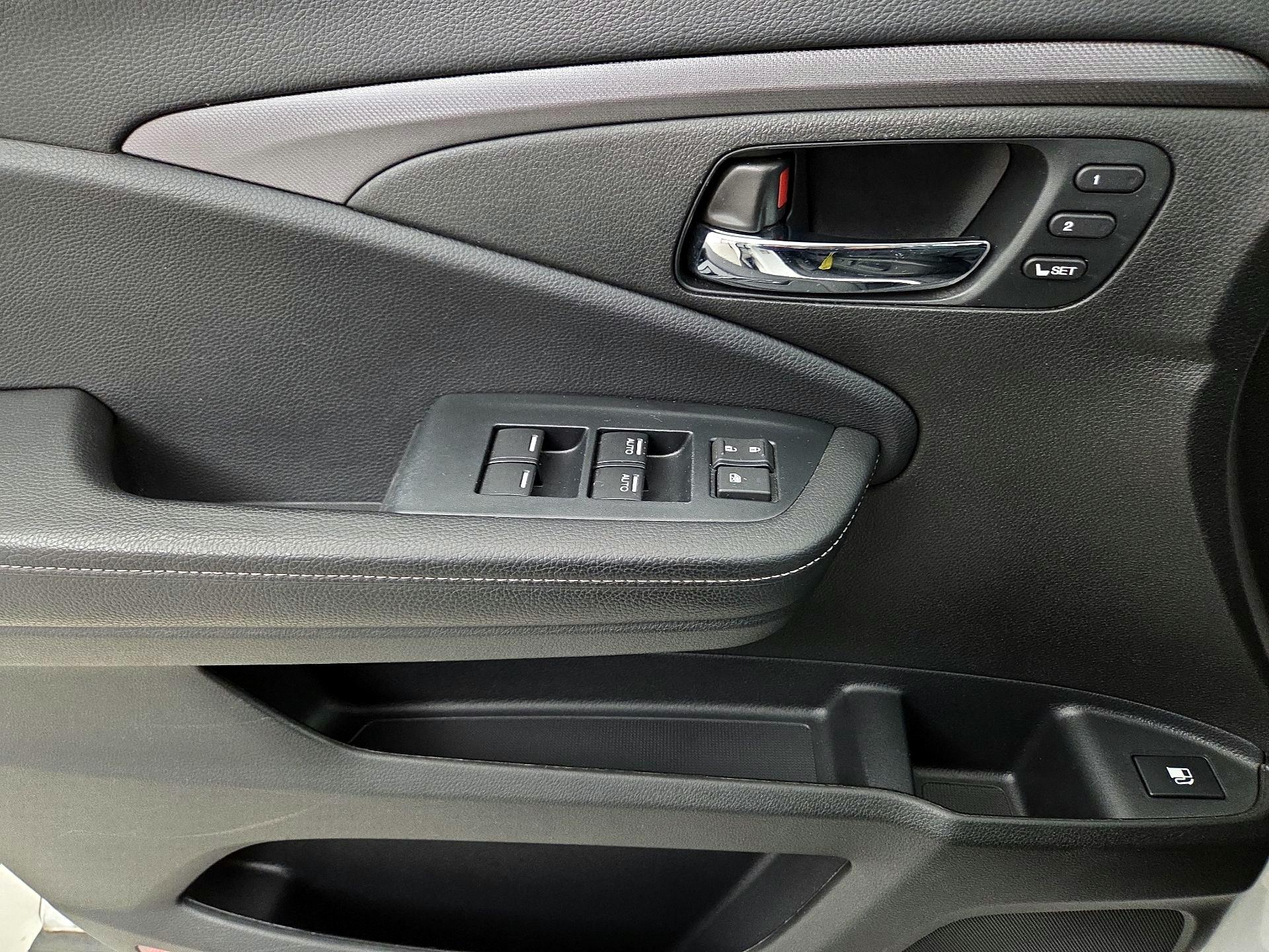 Thumbnail: 2023 Honda Ridgeline - 12