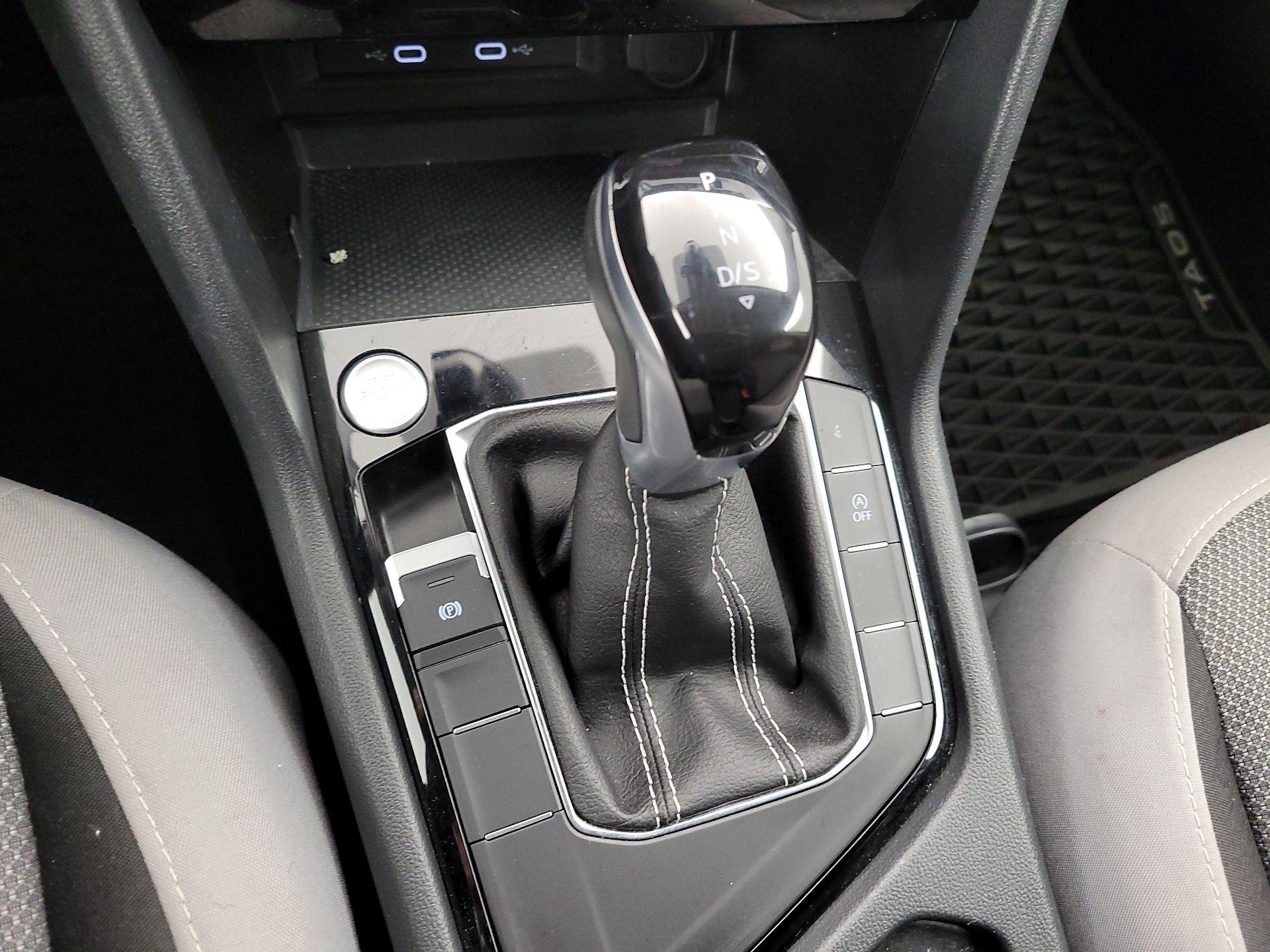 Thumbnail: 2024 Volkswagen Taos - 17