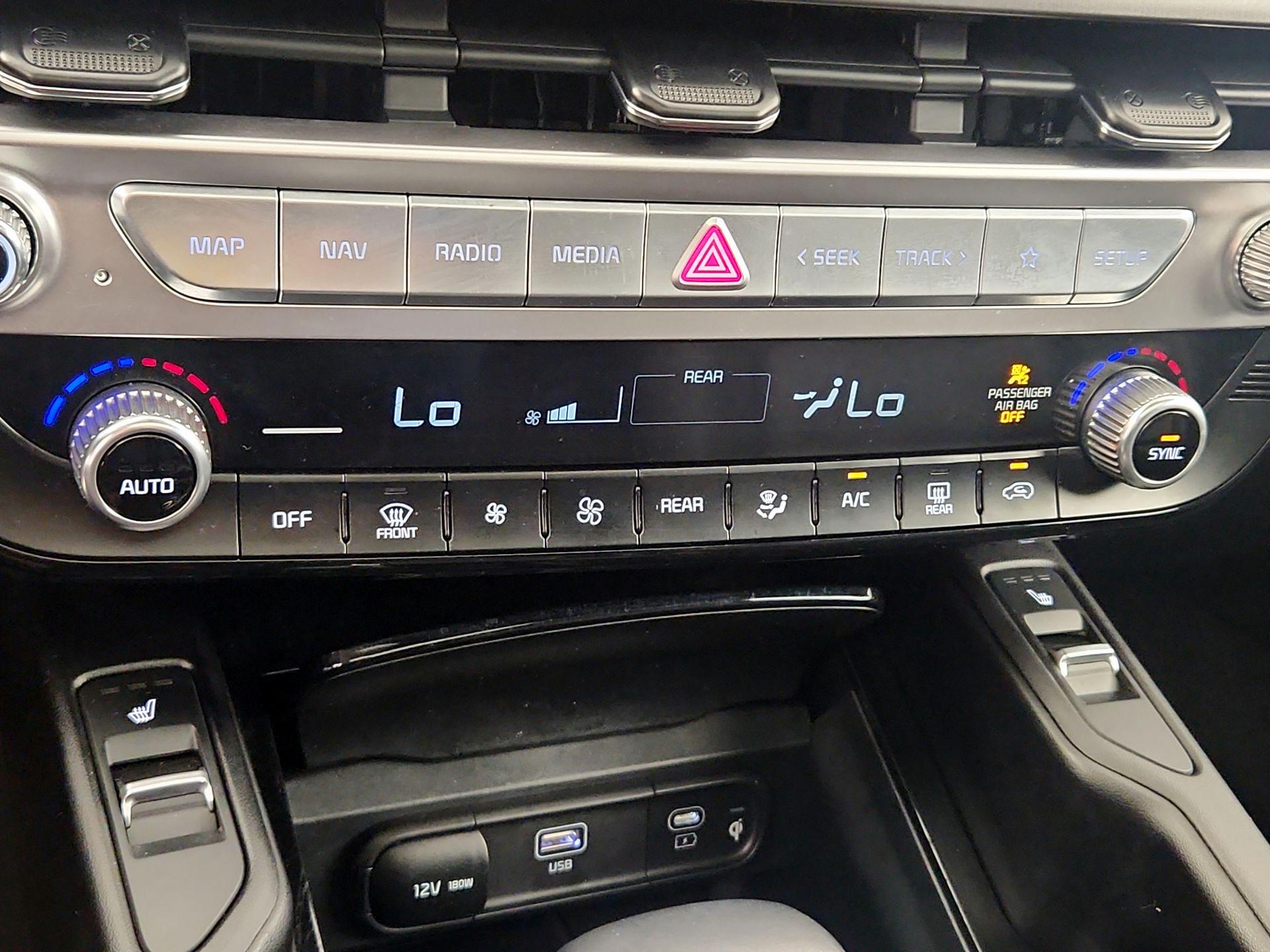 Thumbnail: 2024 Kia Telluride - 16