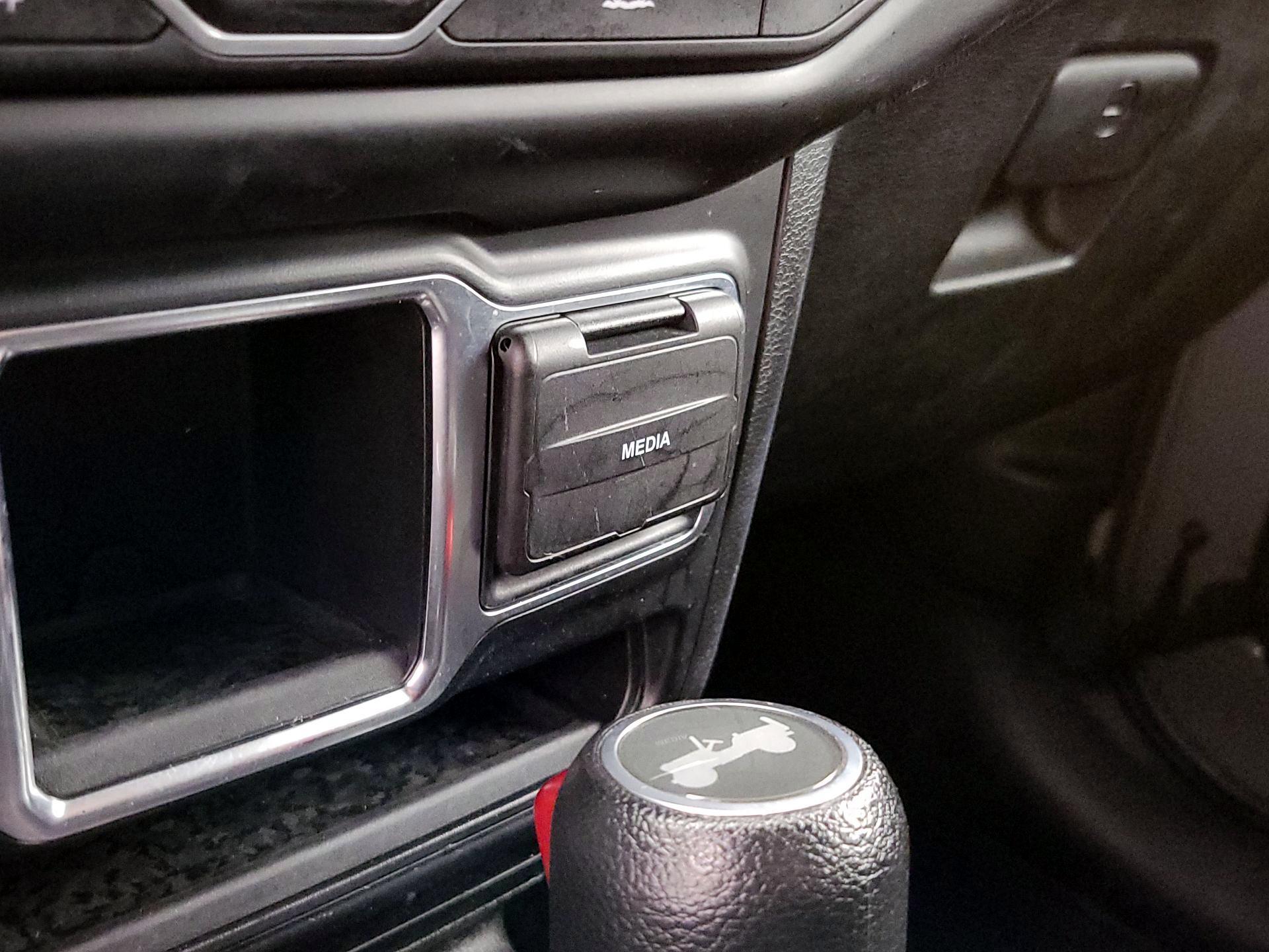 Thumbnail: 2023 Jeep Wrangler - 18